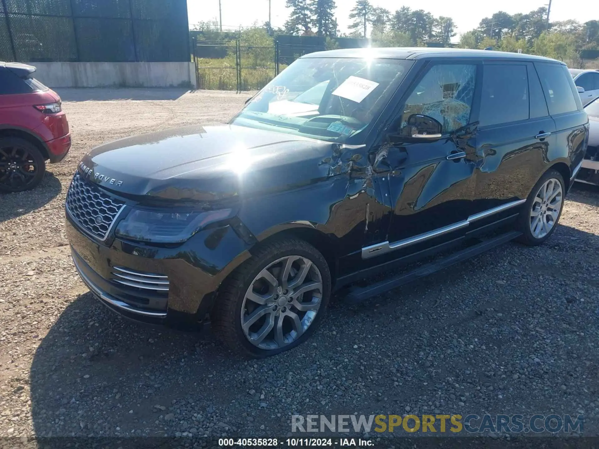 2 fotografías del automóvil dañado SALGV5RE7KA546795 LAND ROVER RANGE ROVER 2019
