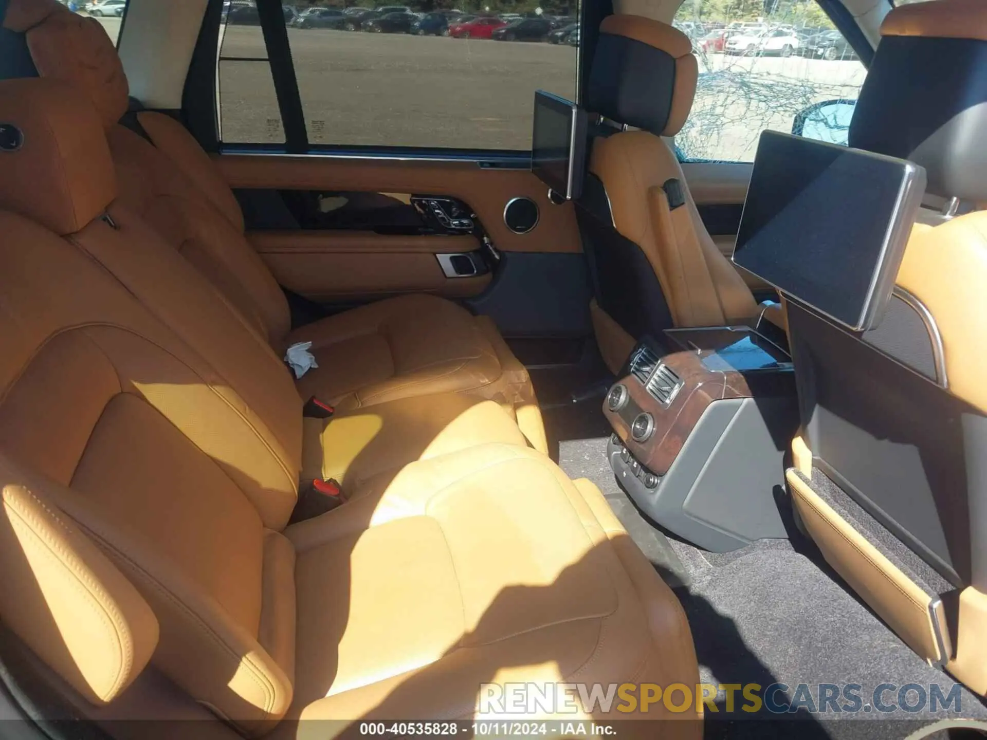 8 fotografías del automóvil dañado SALGV5RE7KA546795 LAND ROVER RANGE ROVER 2019
