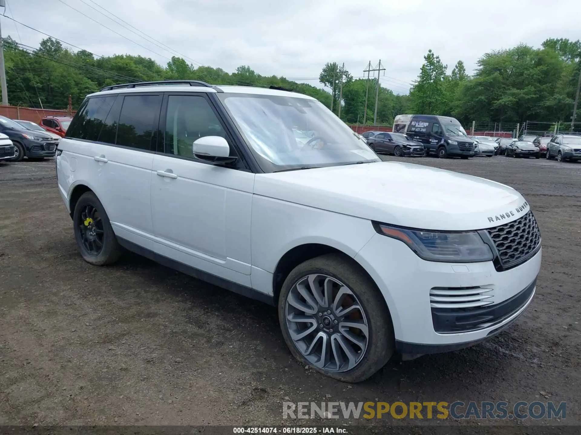 17 fotografías del automóvil dañado SALGR2SU8LA589502 LAND ROVER RANGE ROVER 2020