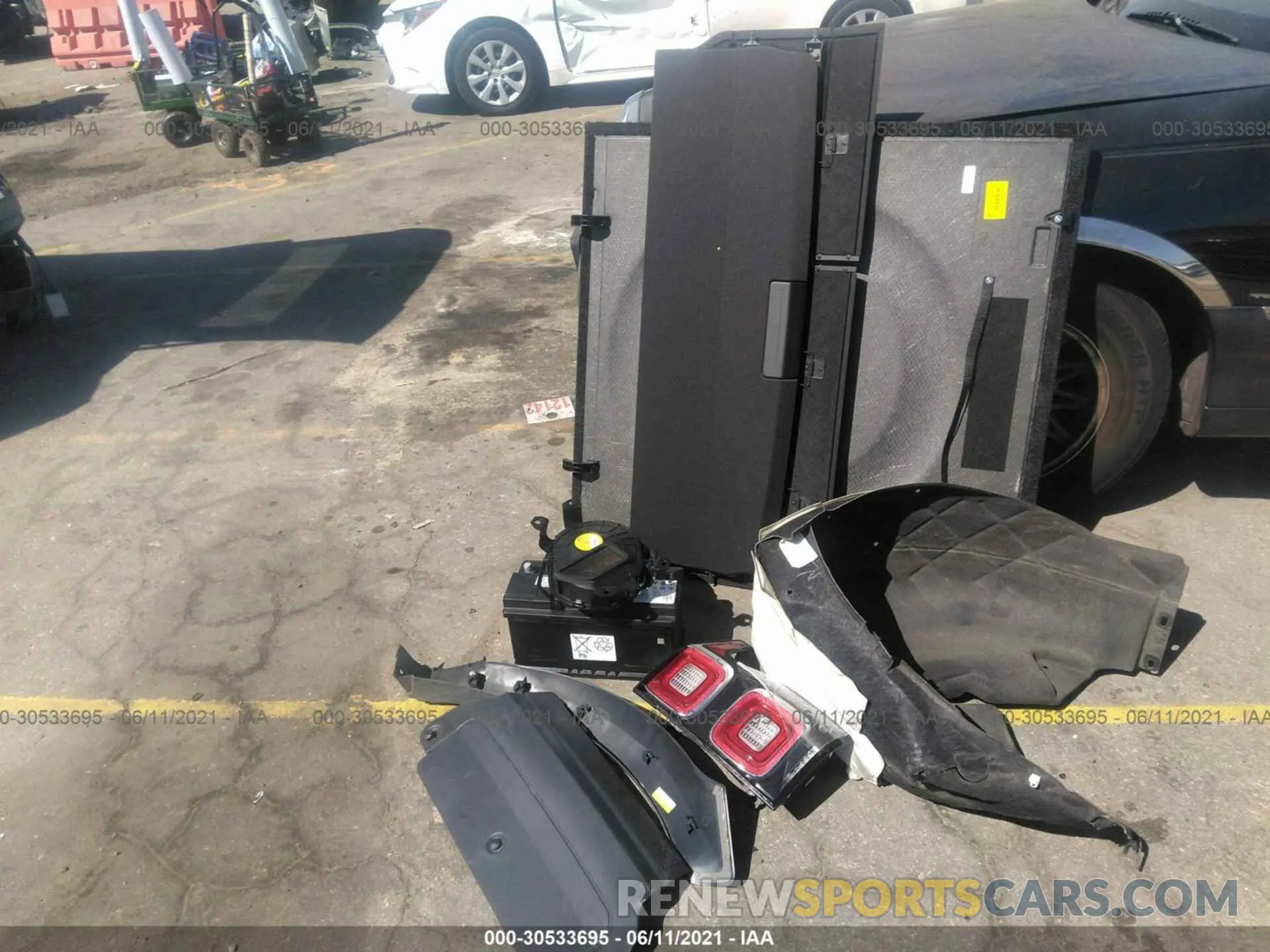 12 fotografías del automóvil dañado SALGS2RU0LA570663 LAND ROVER RANGE ROVER 2020