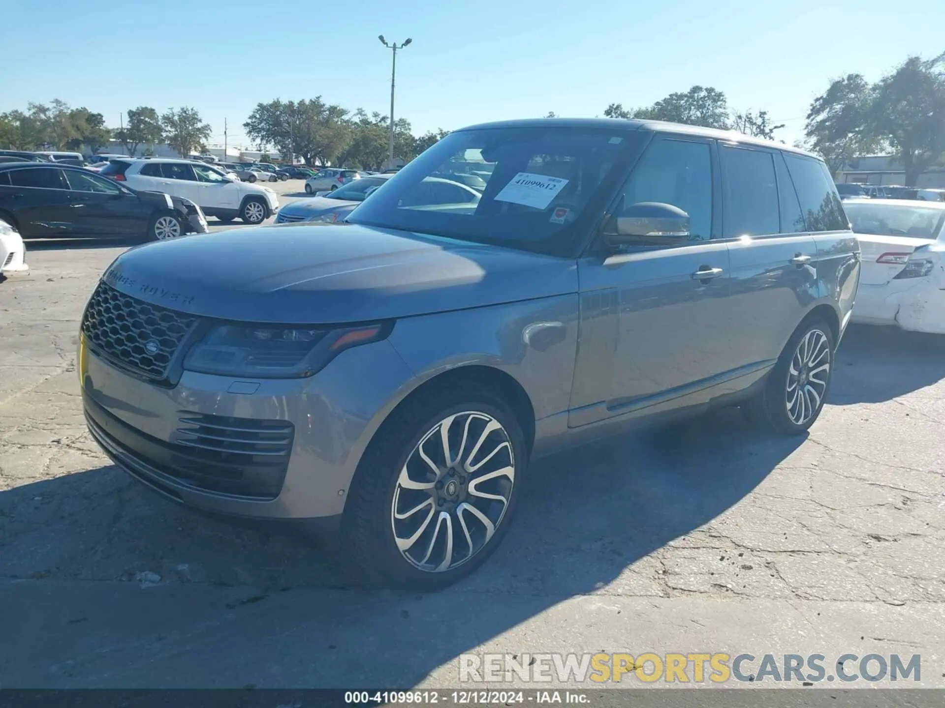 2 fotografías del automóvil dañado SALGS2RU0LA583638 LAND ROVER RANGE ROVER 2020