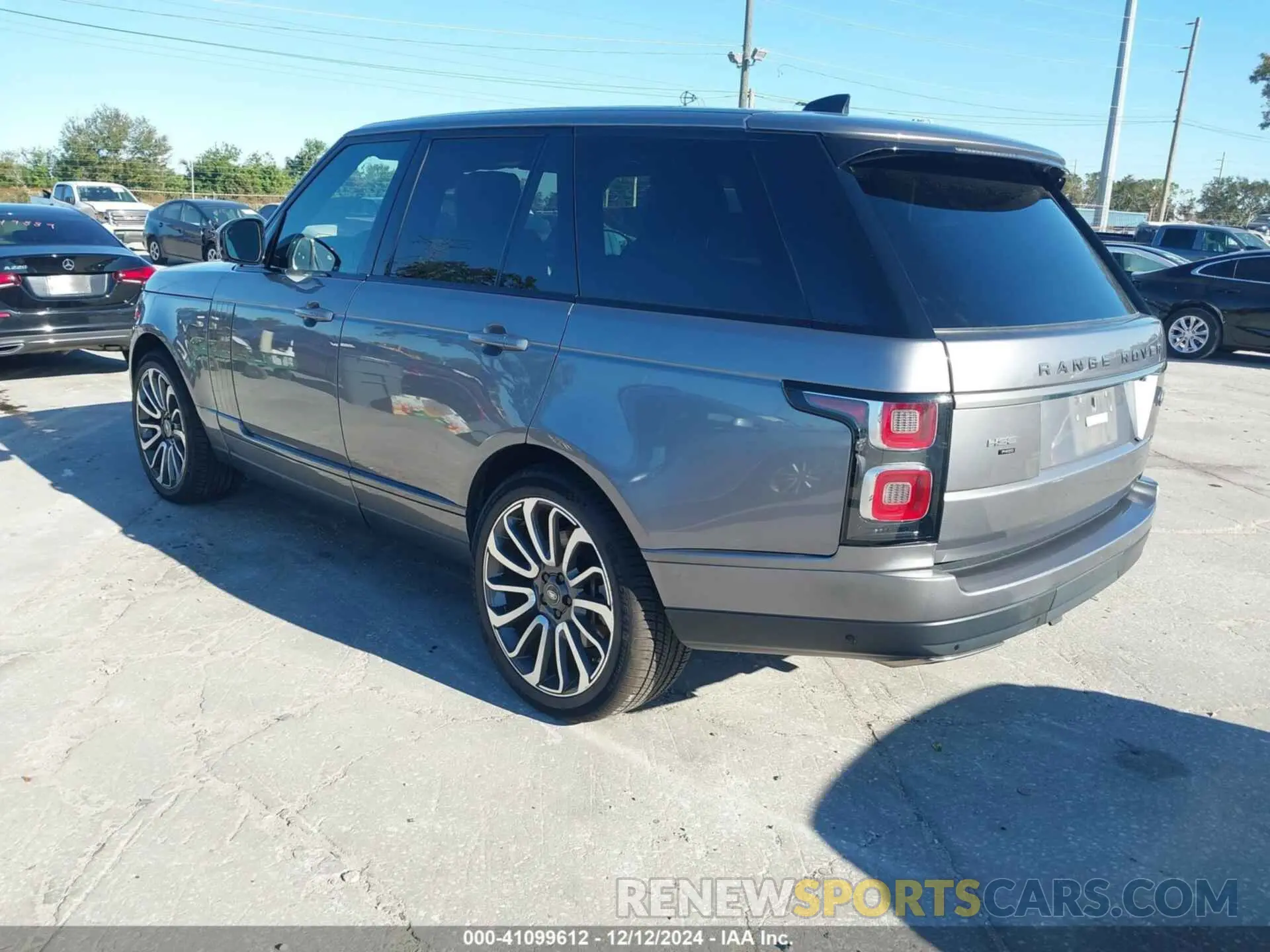 3 fotografías del automóvil dañado SALGS2RU0LA583638 LAND ROVER RANGE ROVER 2020