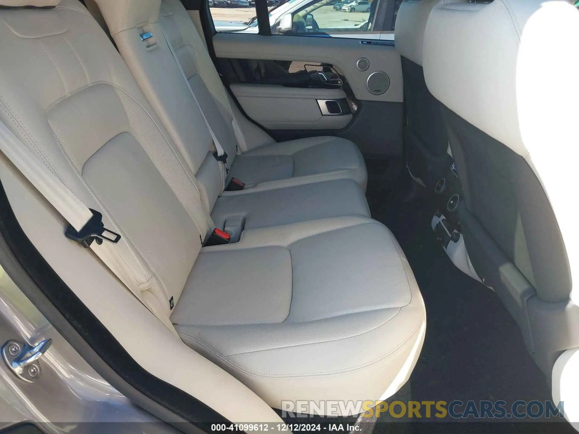 8 fotografías del automóvil dañado SALGS2RU0LA583638 LAND ROVER RANGE ROVER 2020
