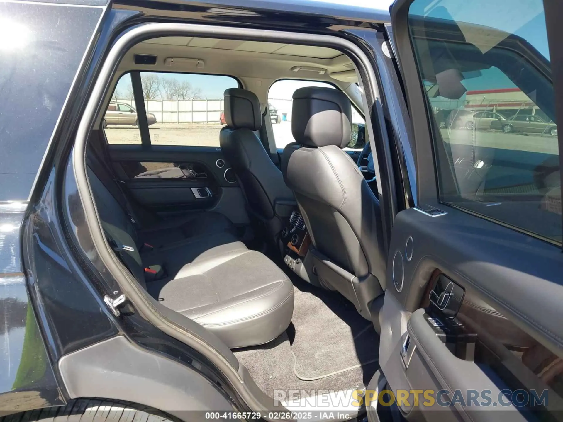 8 fotografías del automóvil dañado SALGS2RU1LA581199 LAND ROVER RANGE ROVER 2020