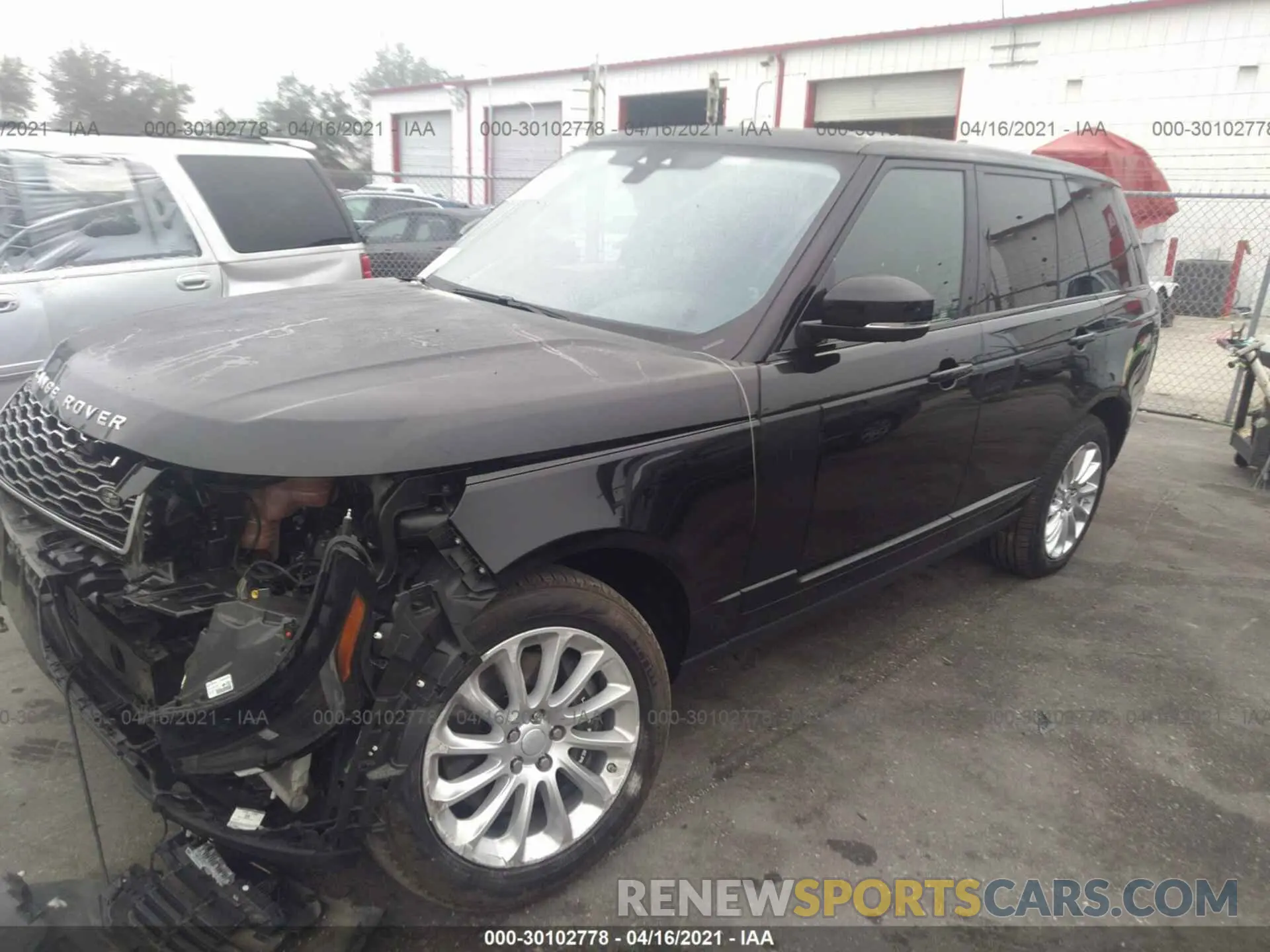 2 fotografías del automóvil dañado SALGS2RU2LA592048 LAND ROVER RANGE ROVER 2020