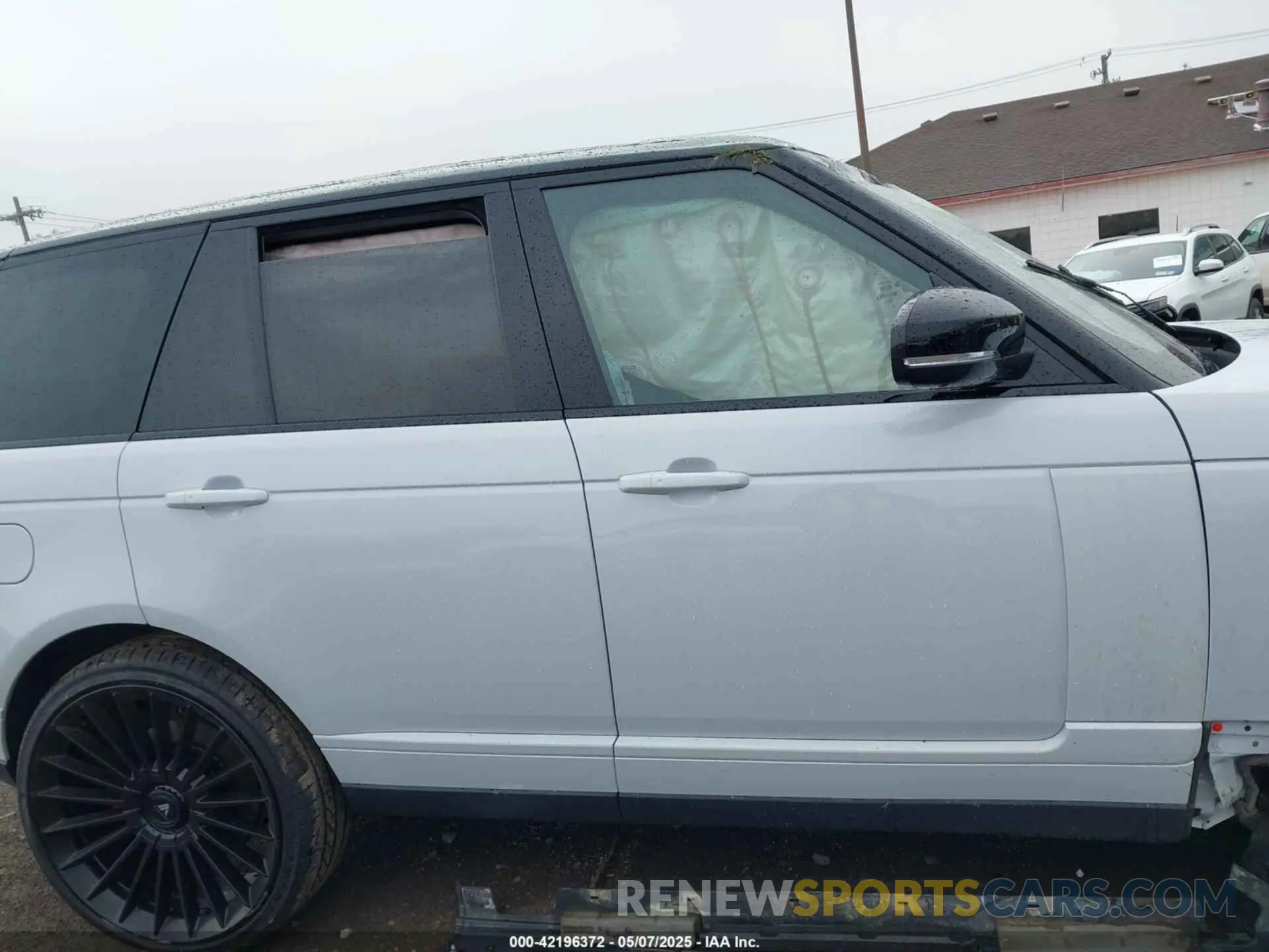 12 fotografías del automóvil dañado SALGS2RU2LA592177 LAND ROVER RANGE ROVER 2020