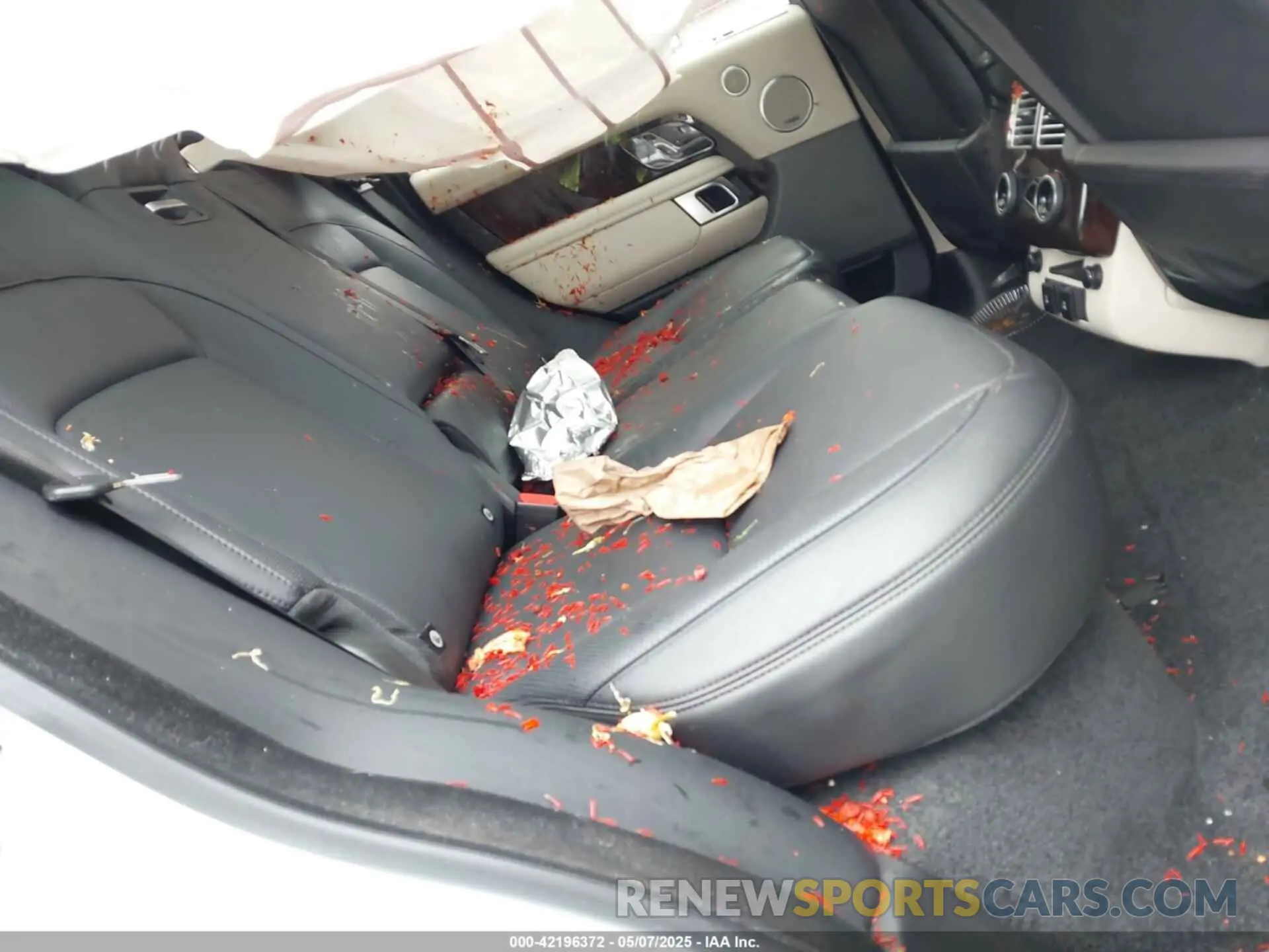 8 fotografías del automóvil dañado SALGS2RU2LA592177 LAND ROVER RANGE ROVER 2020