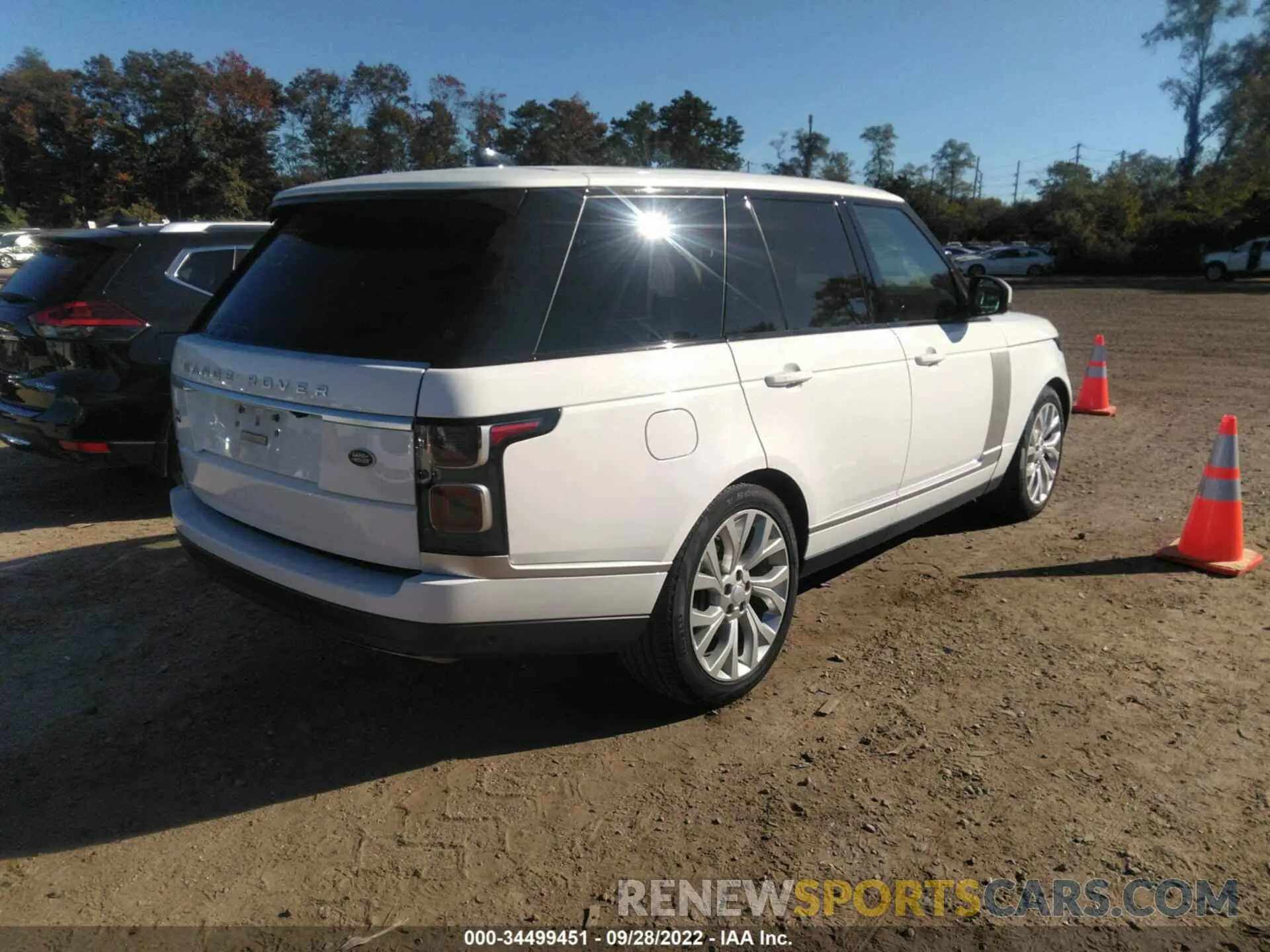 4 fotografías del automóvil dañado SALGS2RU5LA409161 LAND ROVER RANGE ROVER 2020