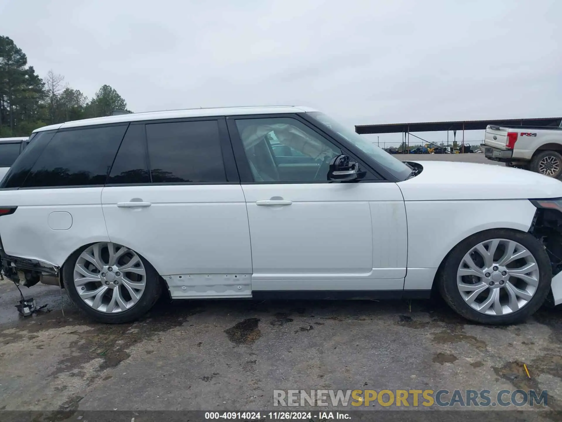 14 fotografías del automóvil dañado SALGS2RU6LA569940 LAND ROVER RANGE ROVER 2020