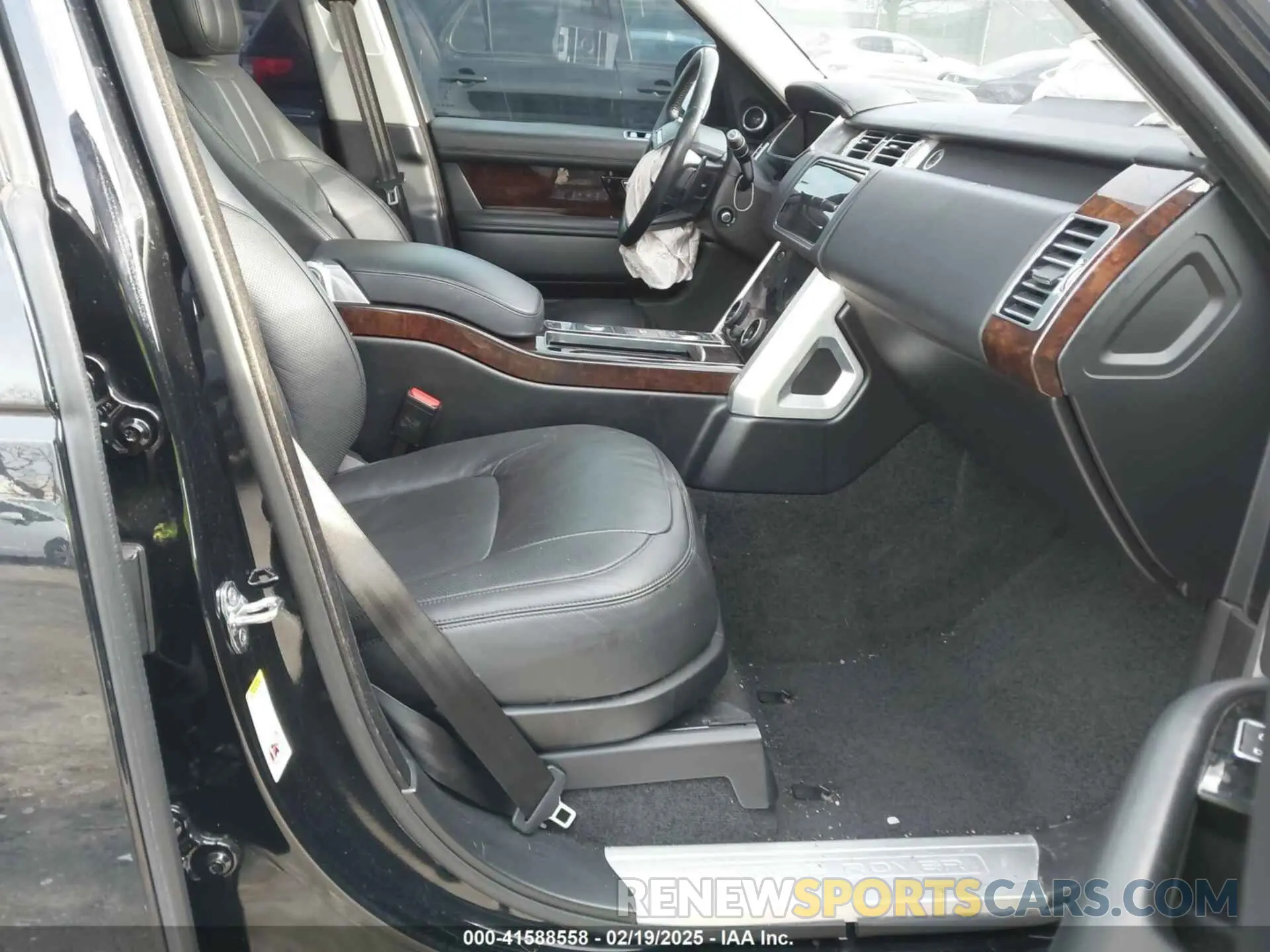 5 fotografías del automóvil dañado SALGS2RU8LA581250 LAND ROVER RANGE ROVER 2020