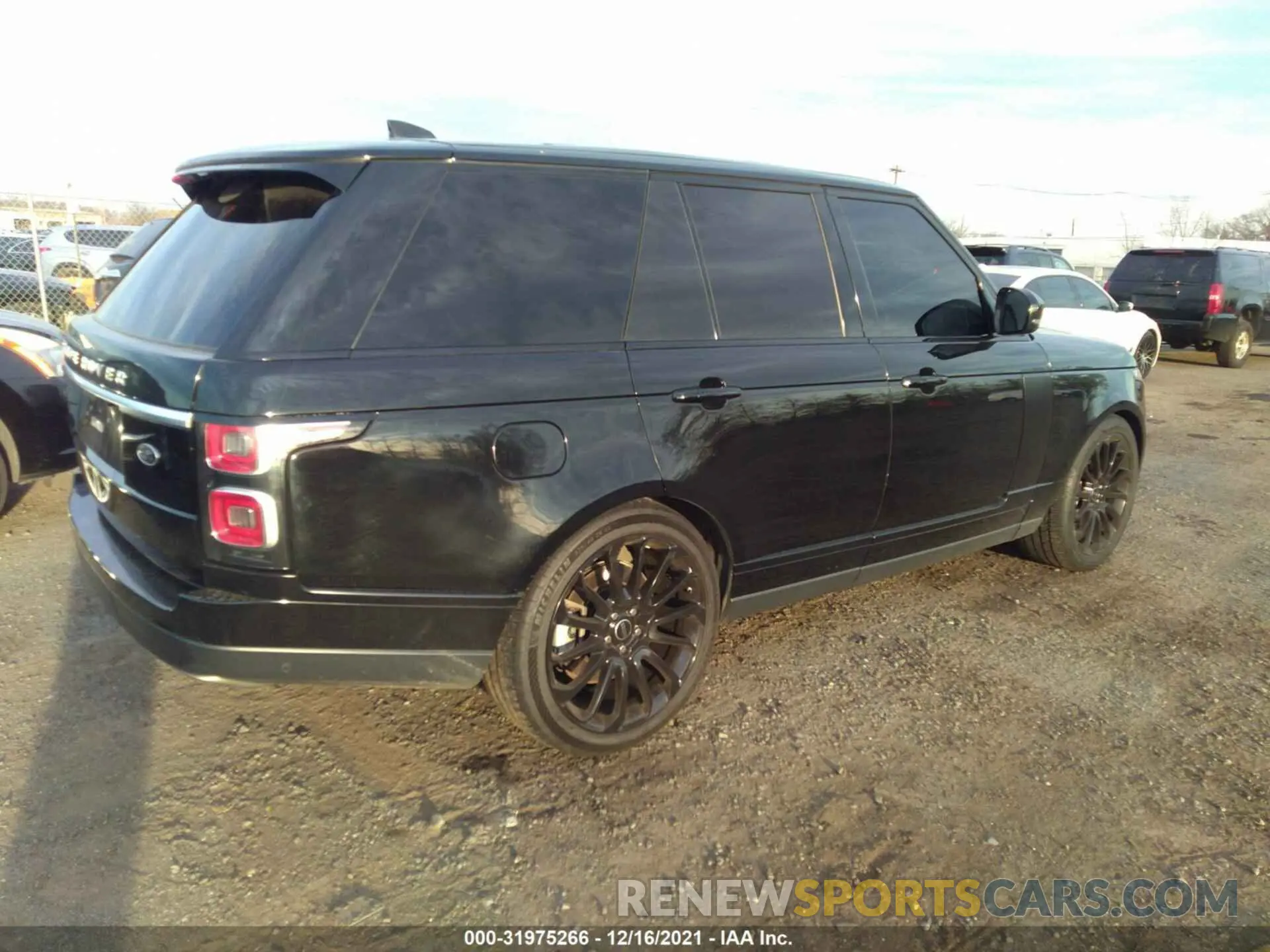 4 fotografías del automóvil dañado SALGS2RU9LA575859 LAND ROVER RANGE ROVER 2020