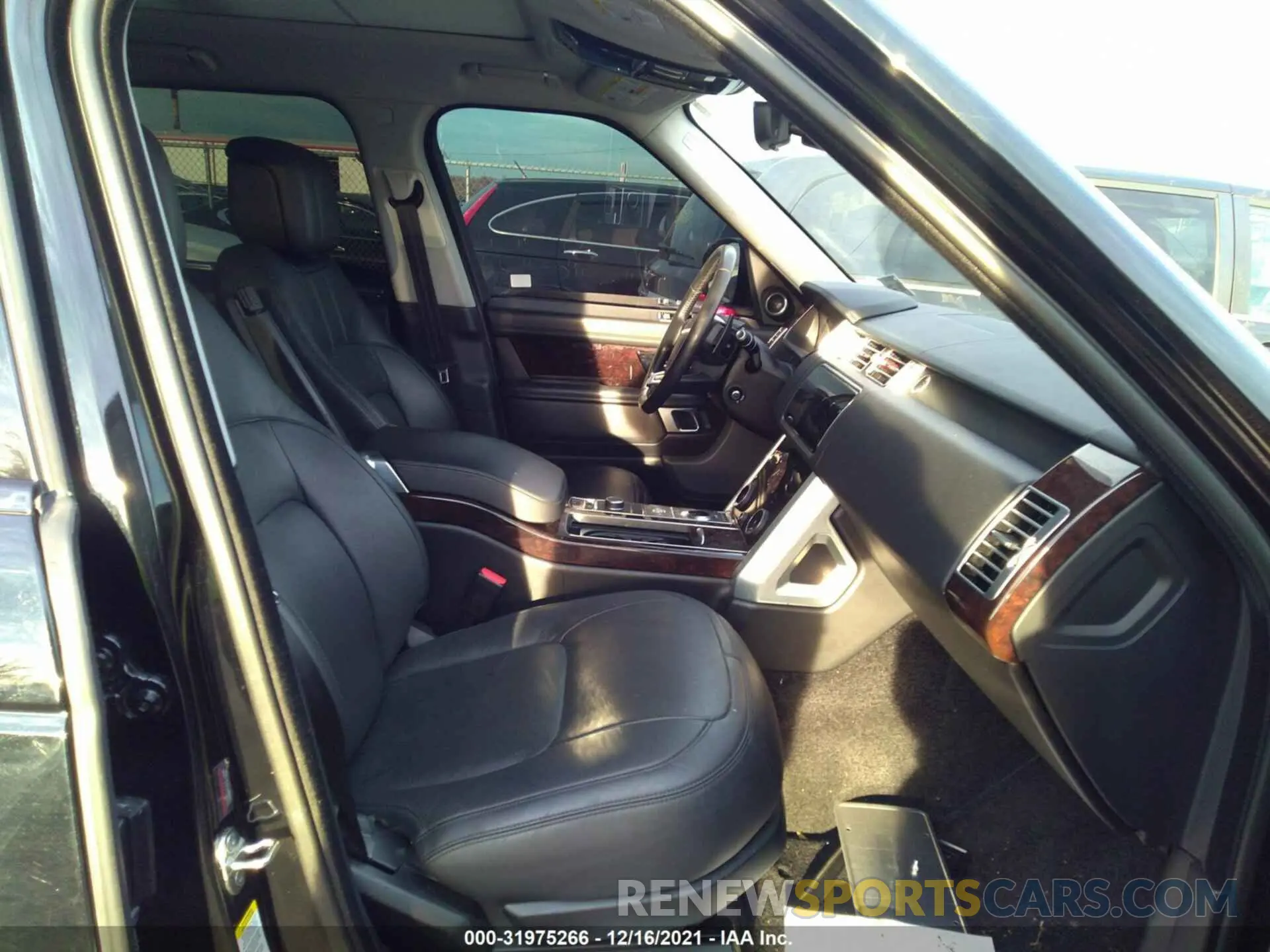 5 fotografías del automóvil dañado SALGS2RU9LA575859 LAND ROVER RANGE ROVER 2020