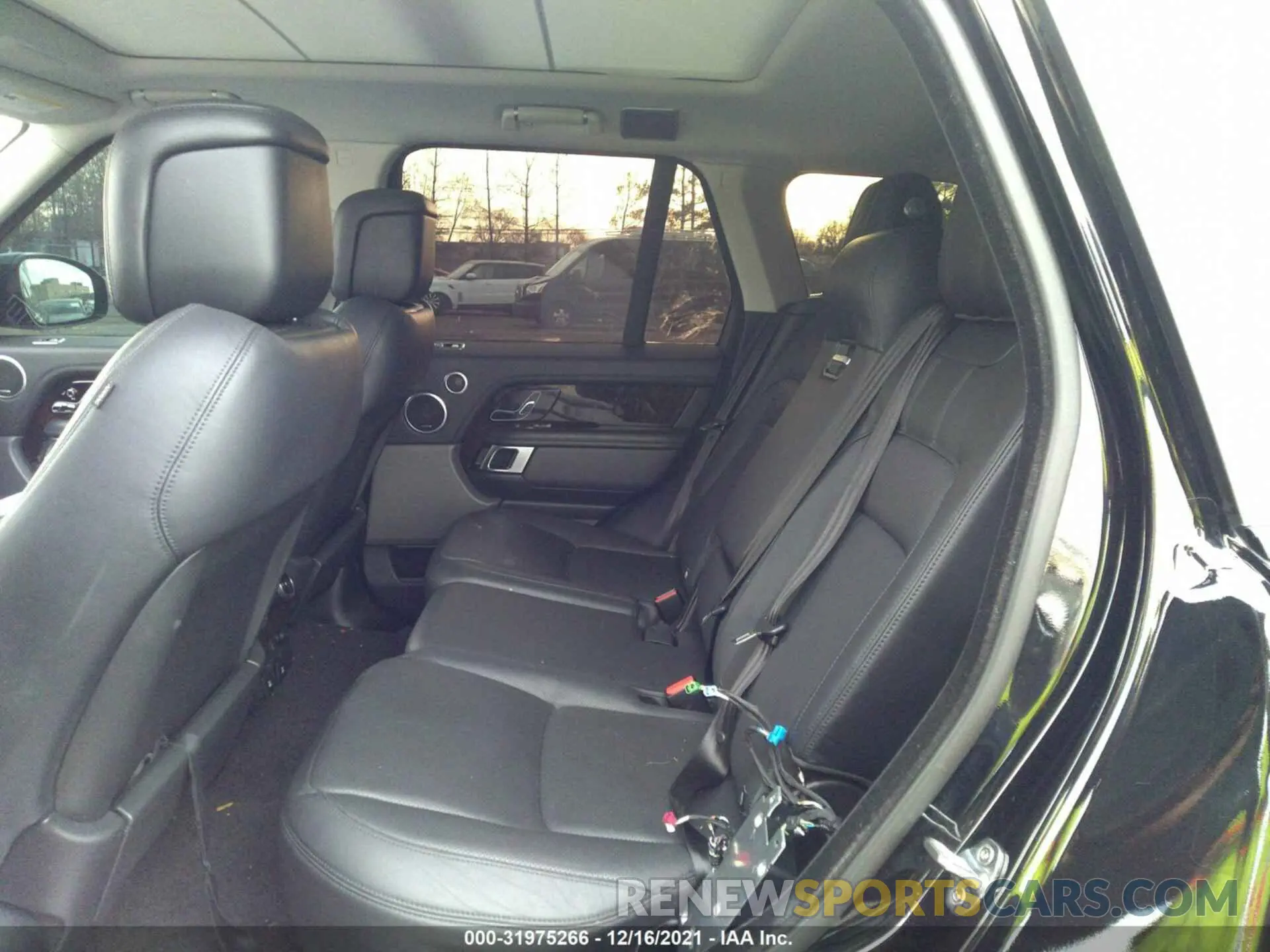 8 fotografías del automóvil dañado SALGS2RU9LA575859 LAND ROVER RANGE ROVER 2020