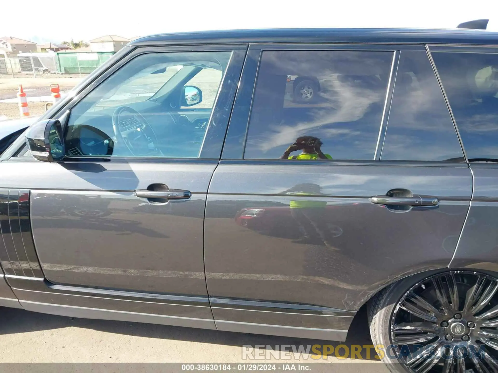 14 fotografías del automóvil dañado SALGS2SE3LA584169 LAND ROVER RANGE ROVER 2020