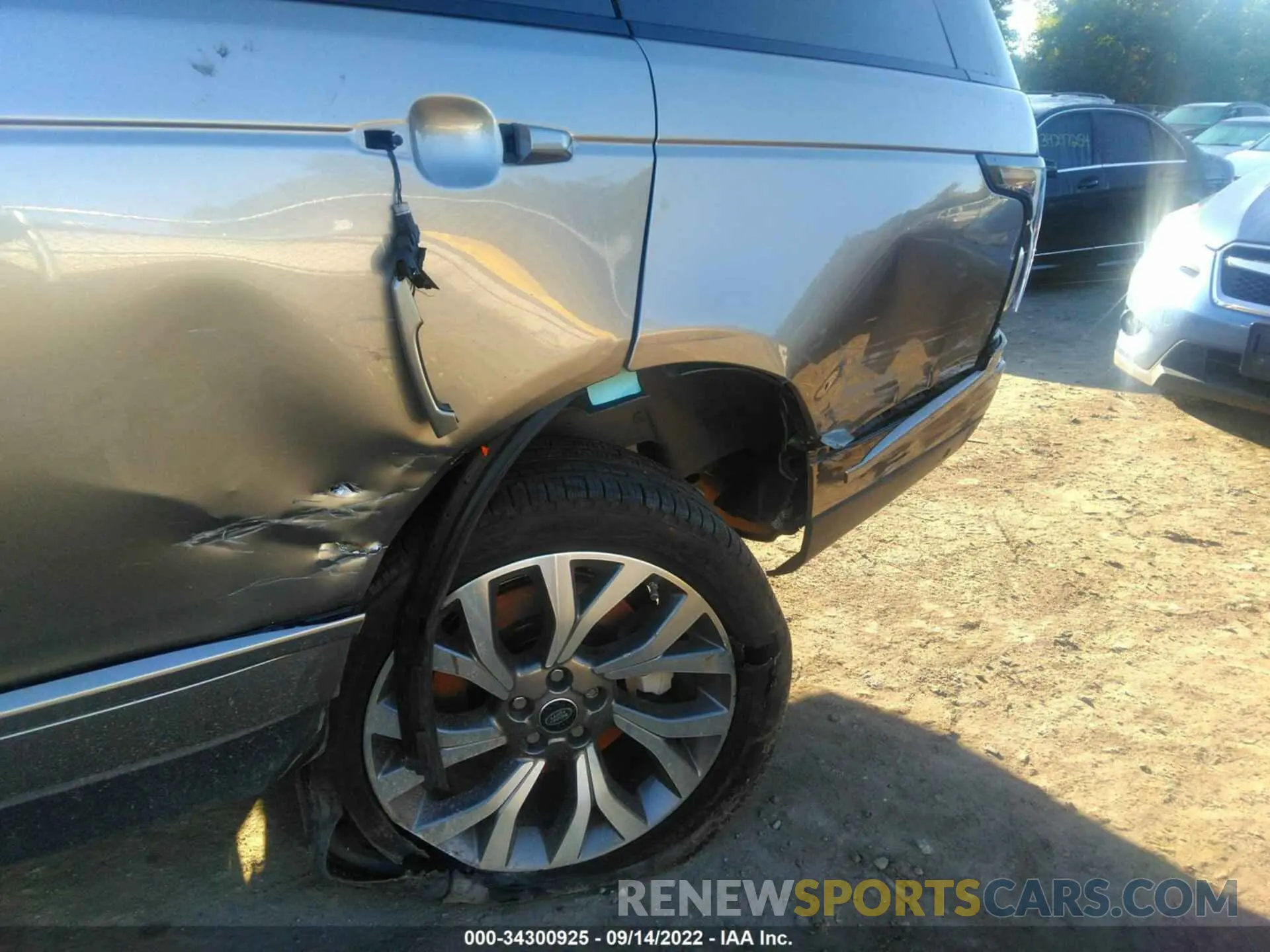 6 fotografías del automóvil dañado SALGS2SEXLA571418 LAND ROVER RANGE ROVER 2020