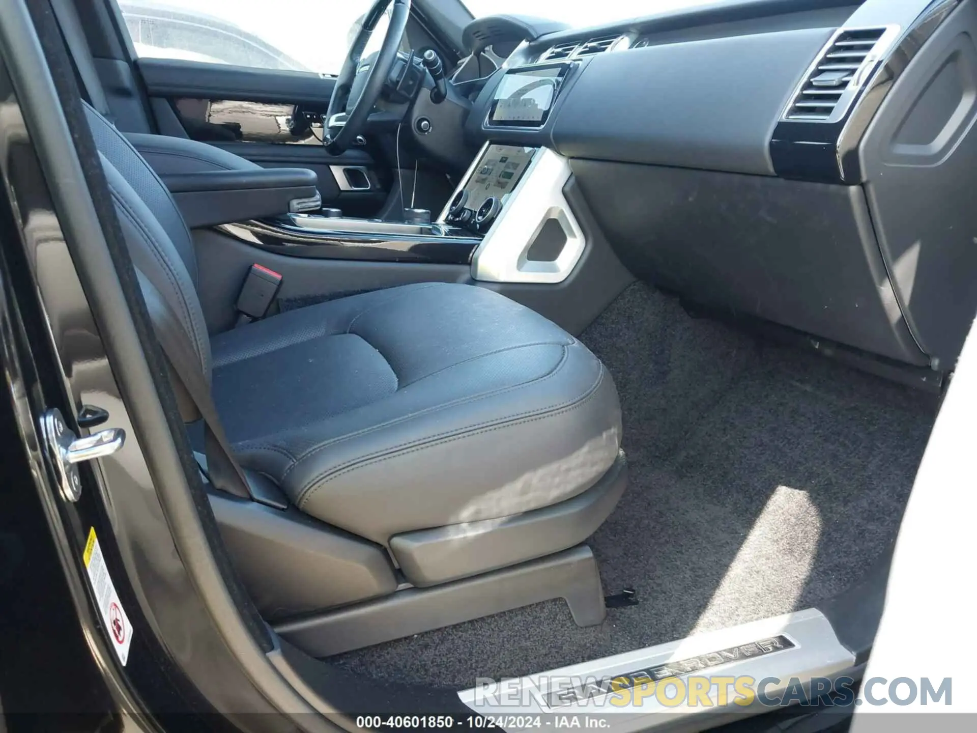 5 fotografías del automóvil dañado SALGS5SE2LA402060 LAND ROVER RANGE ROVER 2020
