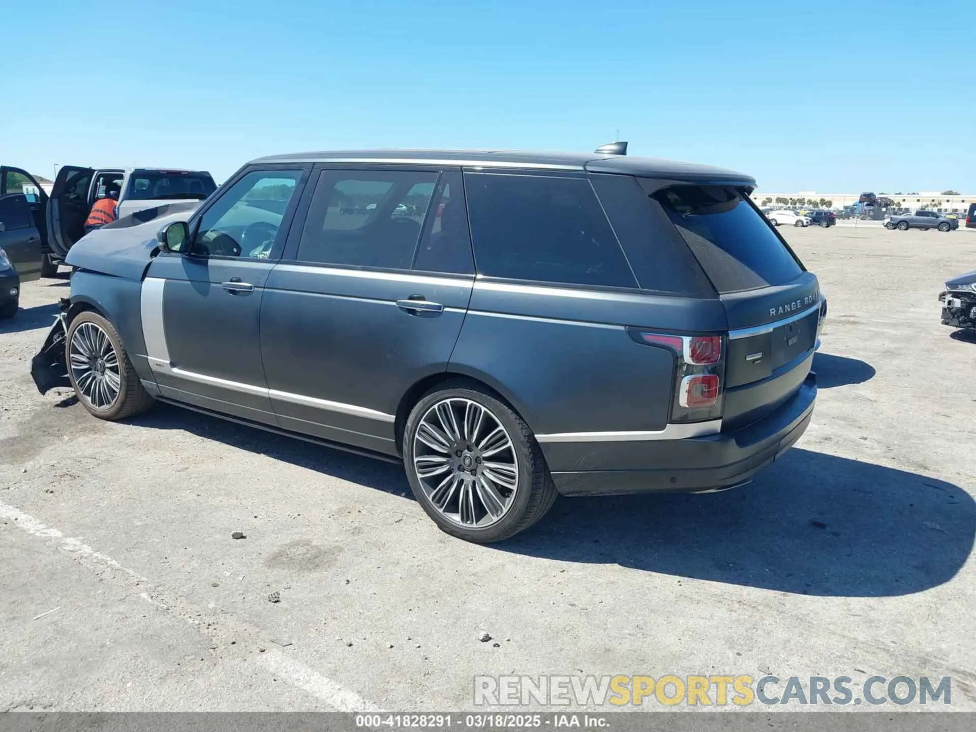 3 fotografías del automóvil dañado SALGV5SE1LA413848 LAND ROVER RANGE ROVER 2020