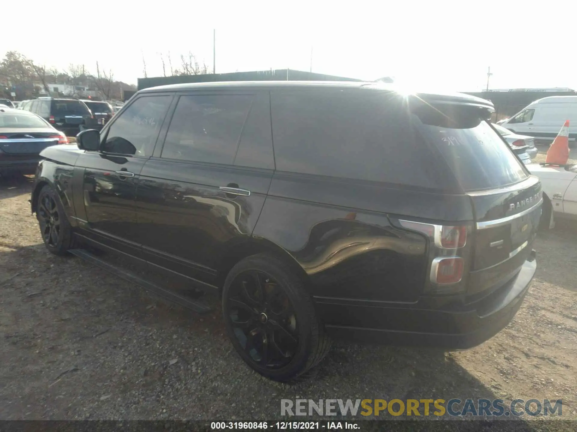 3 fotografías del automóvil dañado SALGV5SE5LA583811 LAND ROVER RANGE ROVER 2020
