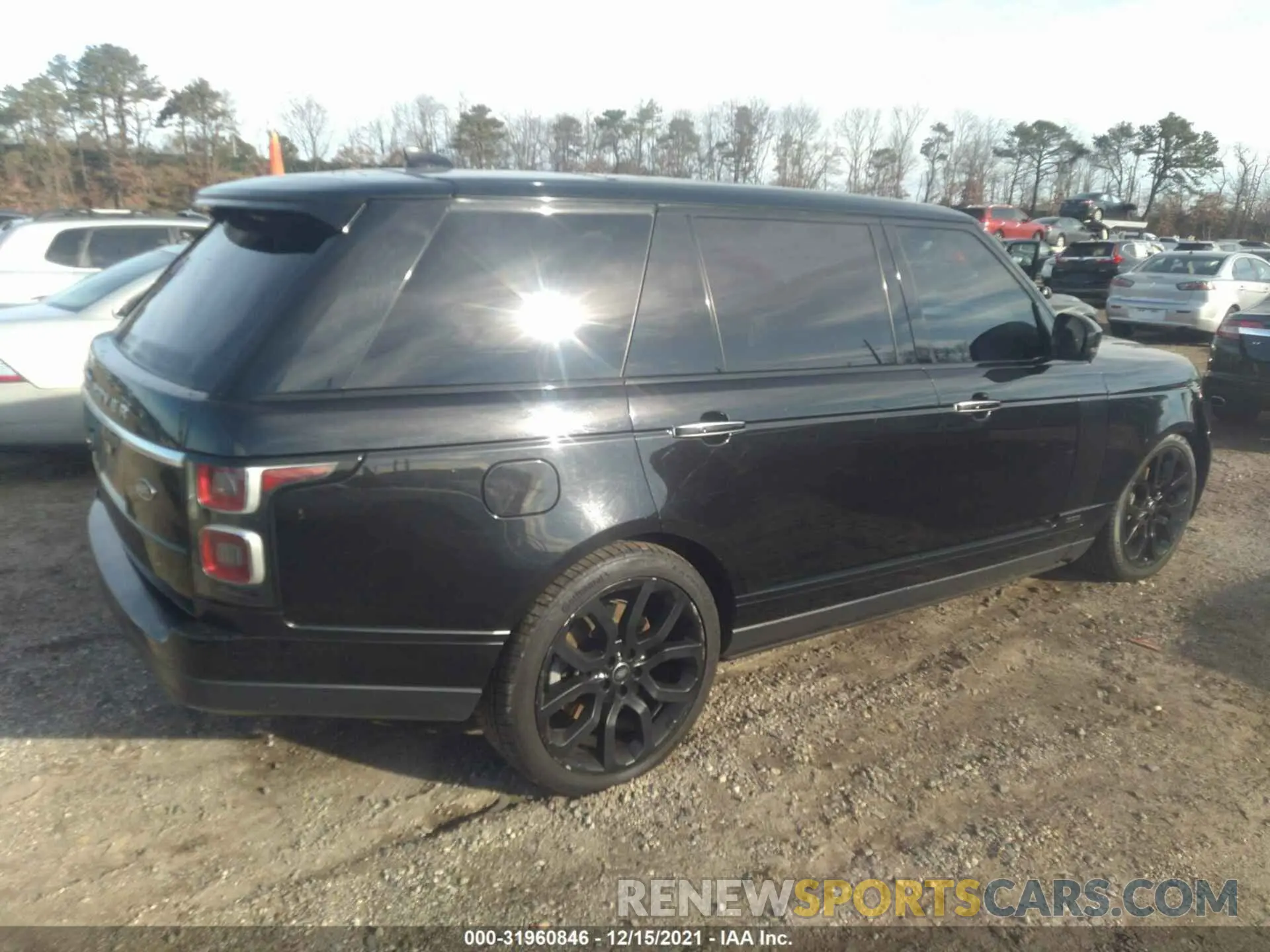 4 fotografías del automóvil dañado SALGV5SE5LA583811 LAND ROVER RANGE ROVER 2020