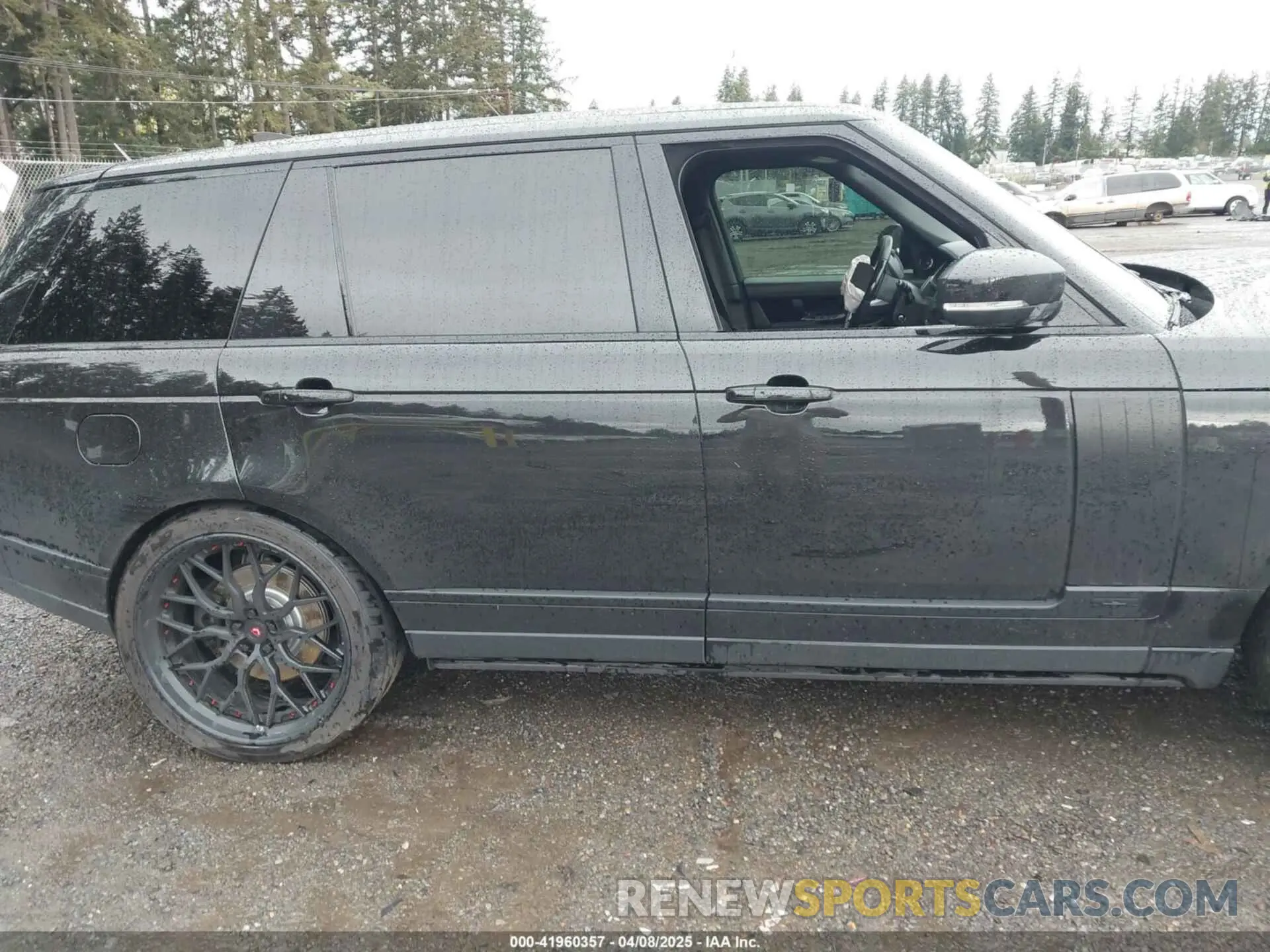 12 fotografías del automóvil dañado SALGV5SE6LA403929 LAND ROVER RANGE ROVER 2020