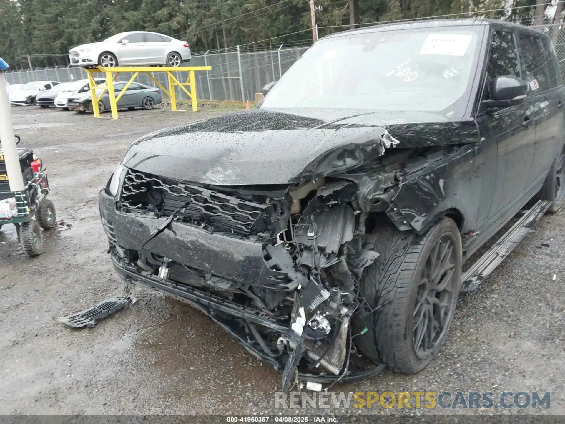 6 fotografías del automóvil dañado SALGV5SE6LA403929 LAND ROVER RANGE ROVER 2020