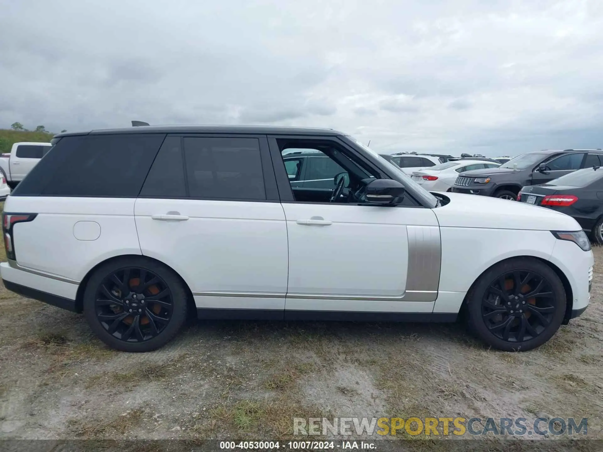 12 fotografías del automóvil dañado SALGS2RU0MA446717 LAND ROVER RANGE ROVER 2021