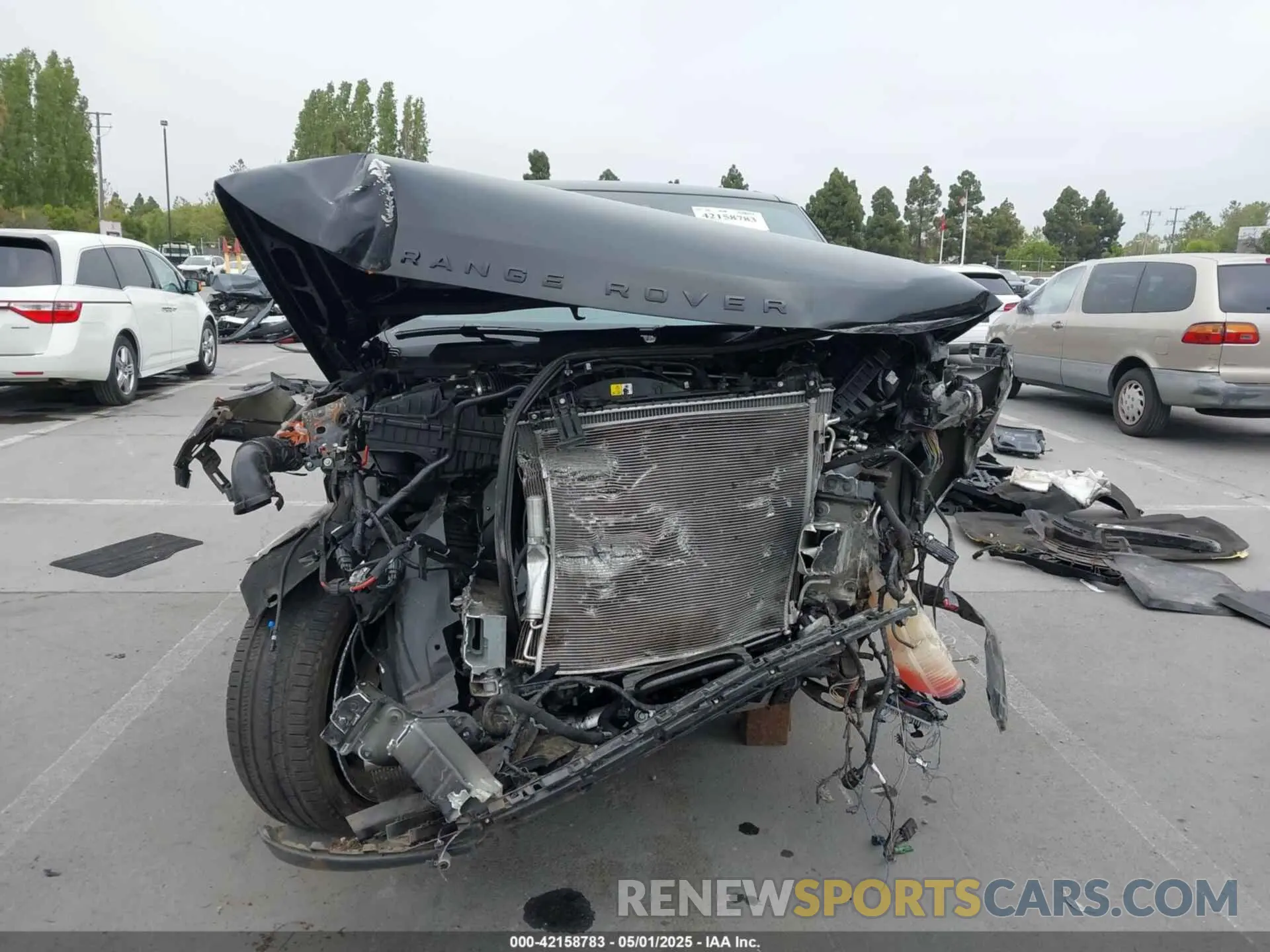 12 fotografías del automóvil dañado SALGS2RU4MA441990 LAND ROVER RANGE ROVER 2021