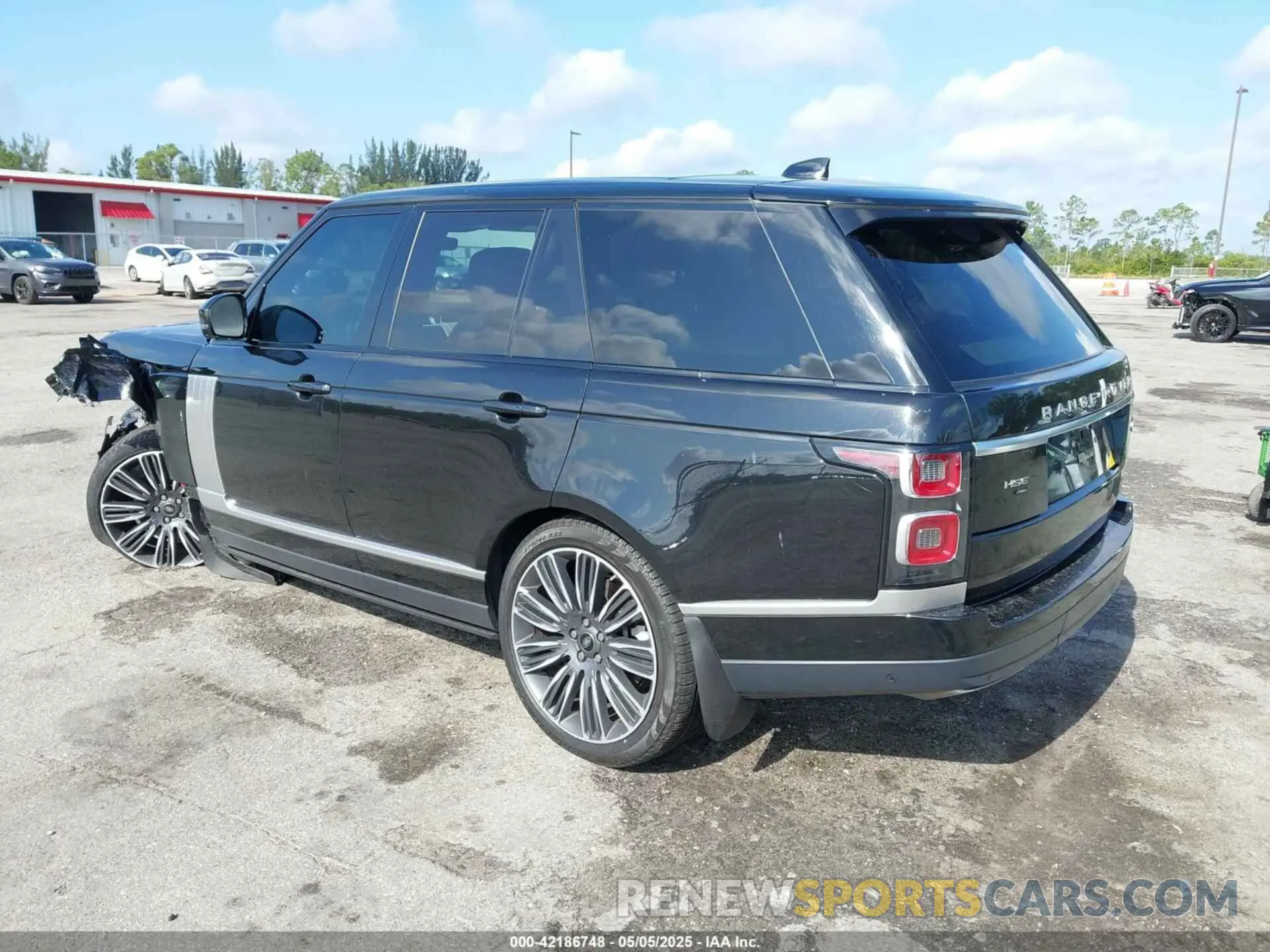 3 fotografías del automóvil dañado SALGS2SE0MA439172 LAND ROVER RANGE ROVER 2021
