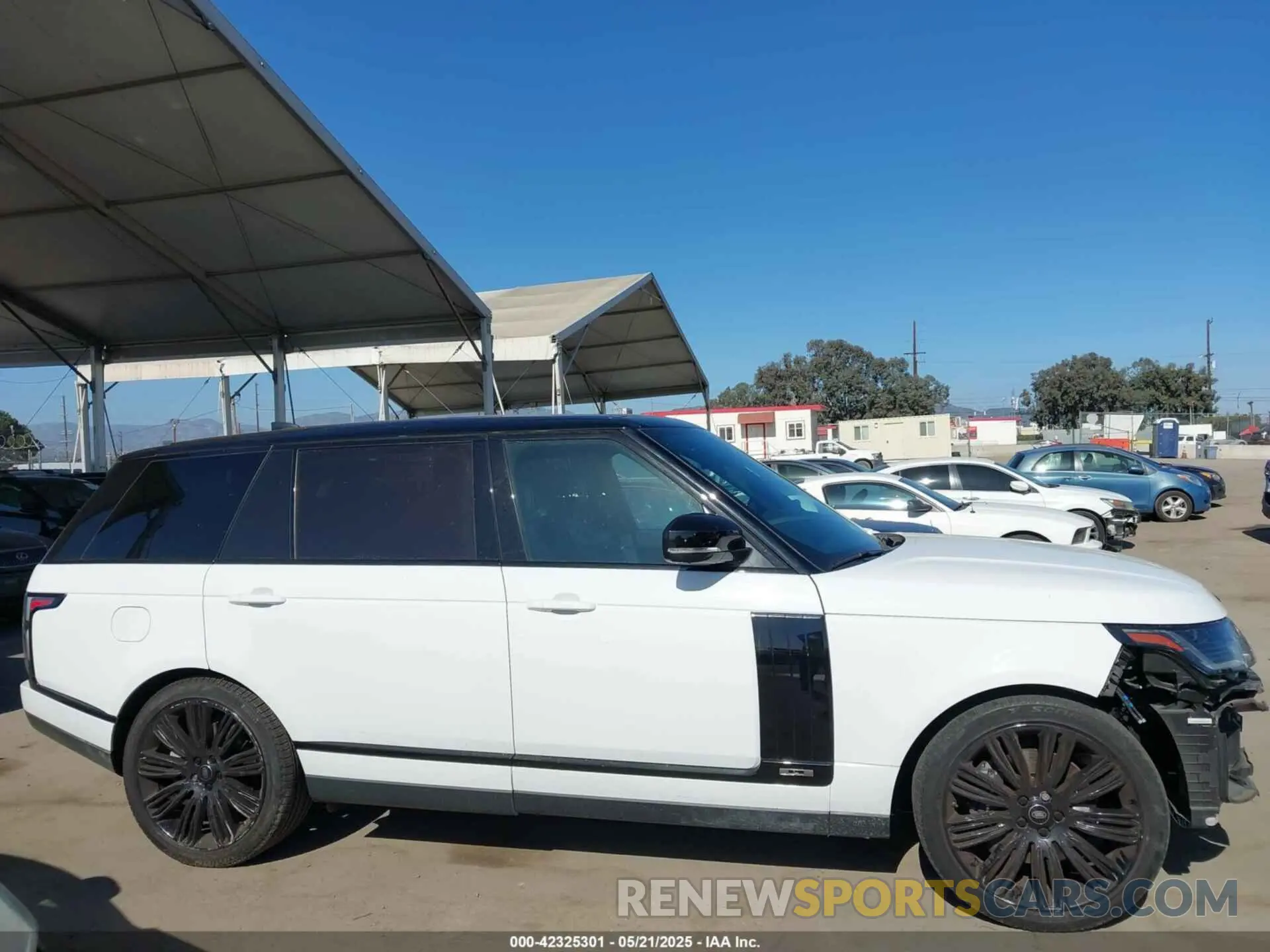 14 fotografías del automóvil dañado SALGS5SE7MA431958 LAND ROVER RANGE ROVER 2021
