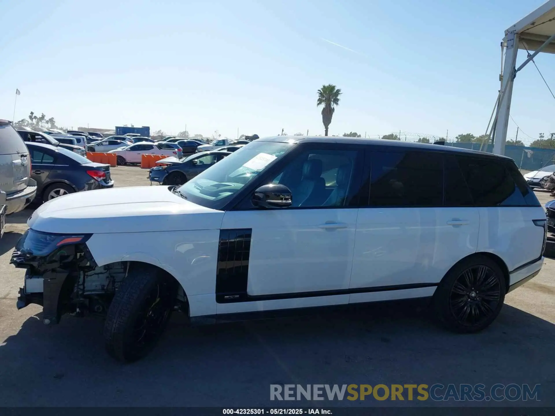 15 fotografías del automóvil dañado SALGS5SE7MA431958 LAND ROVER RANGE ROVER 2021