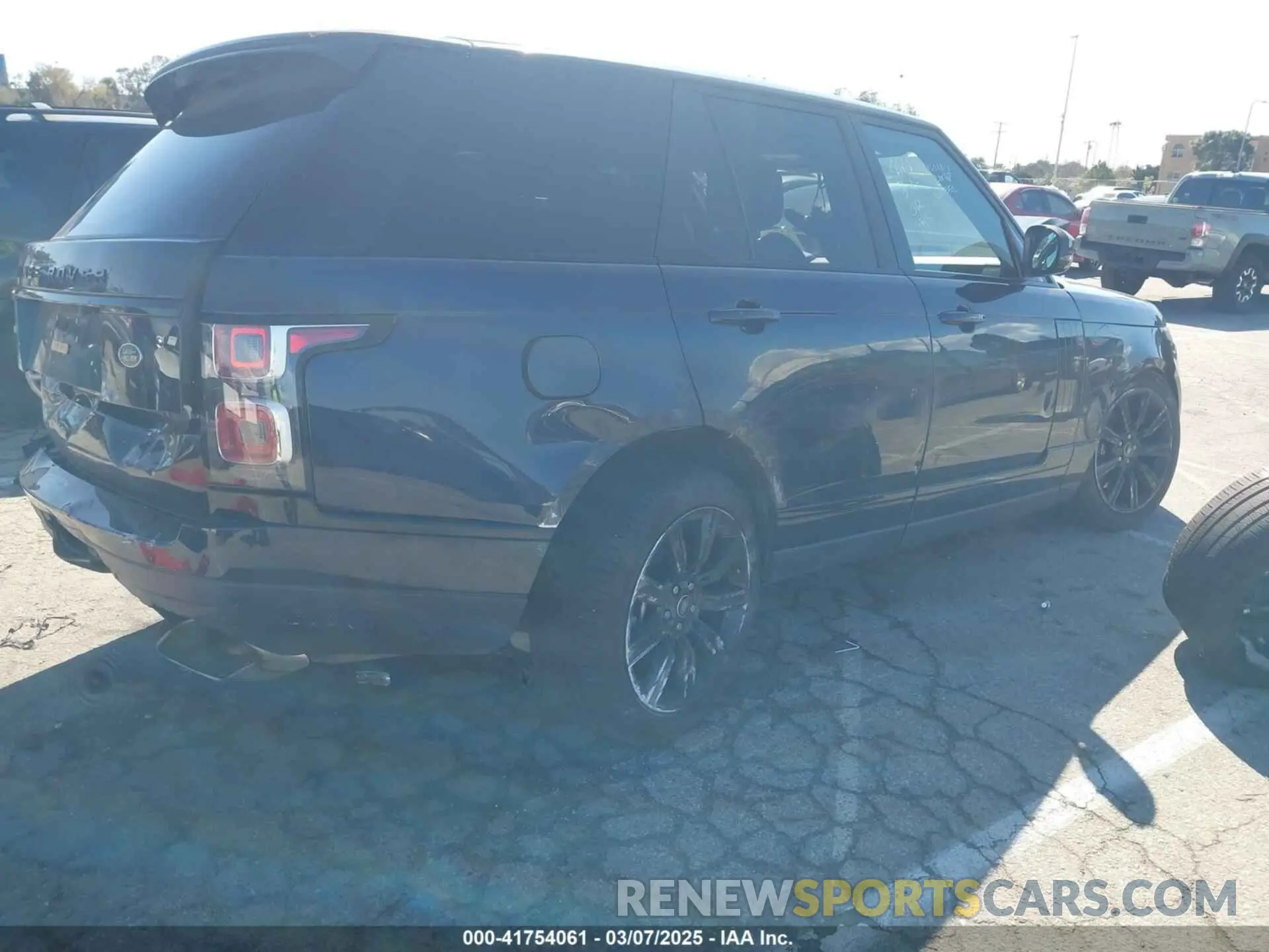 4 fotografías del automóvil dañado SALGS2RU8NA465517 LAND ROVER RANGE ROVER 2022