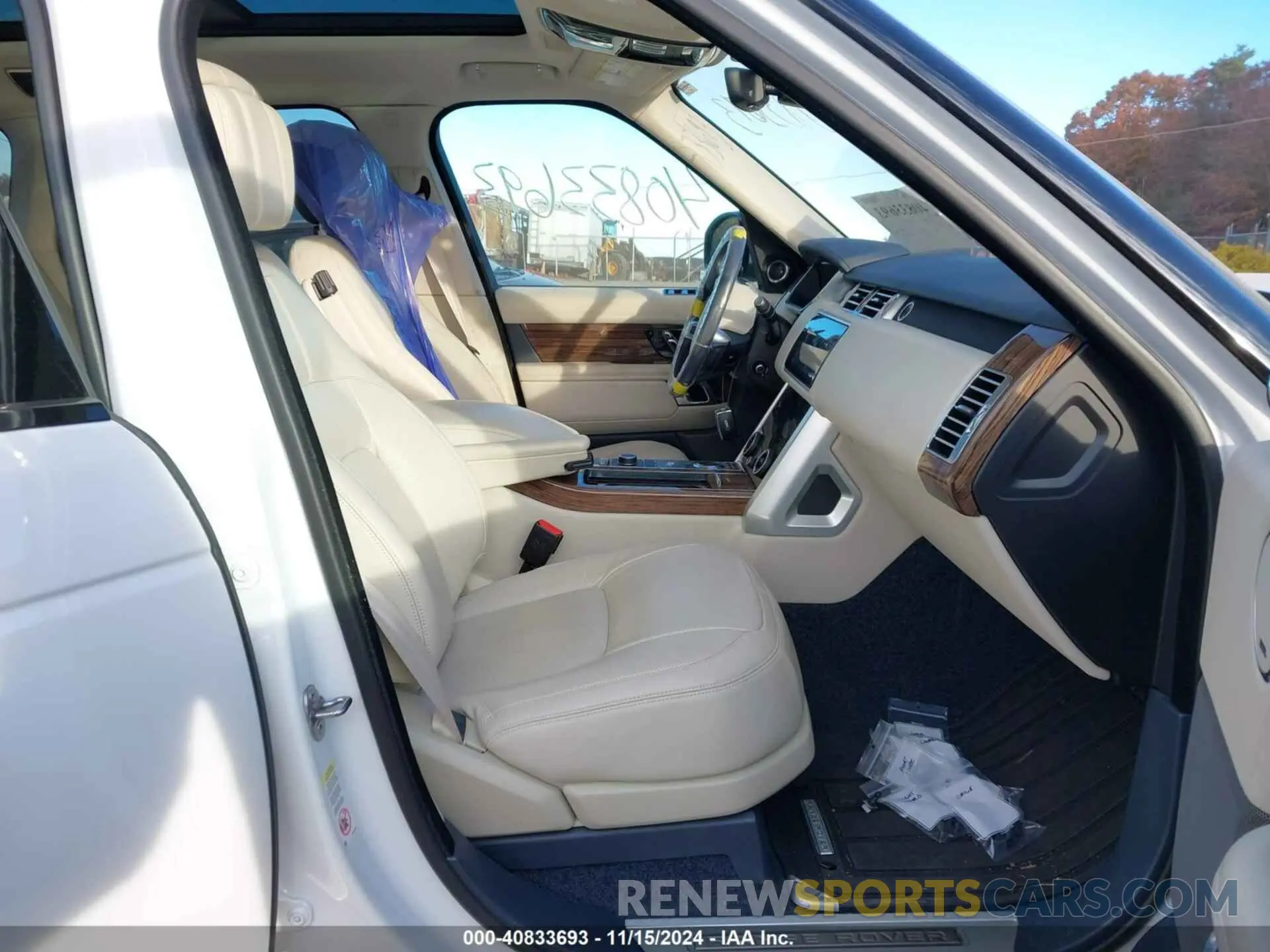 5 fotografías del automóvil dañado SALGS2RU9NA464652 LAND ROVER RANGE ROVER 2022