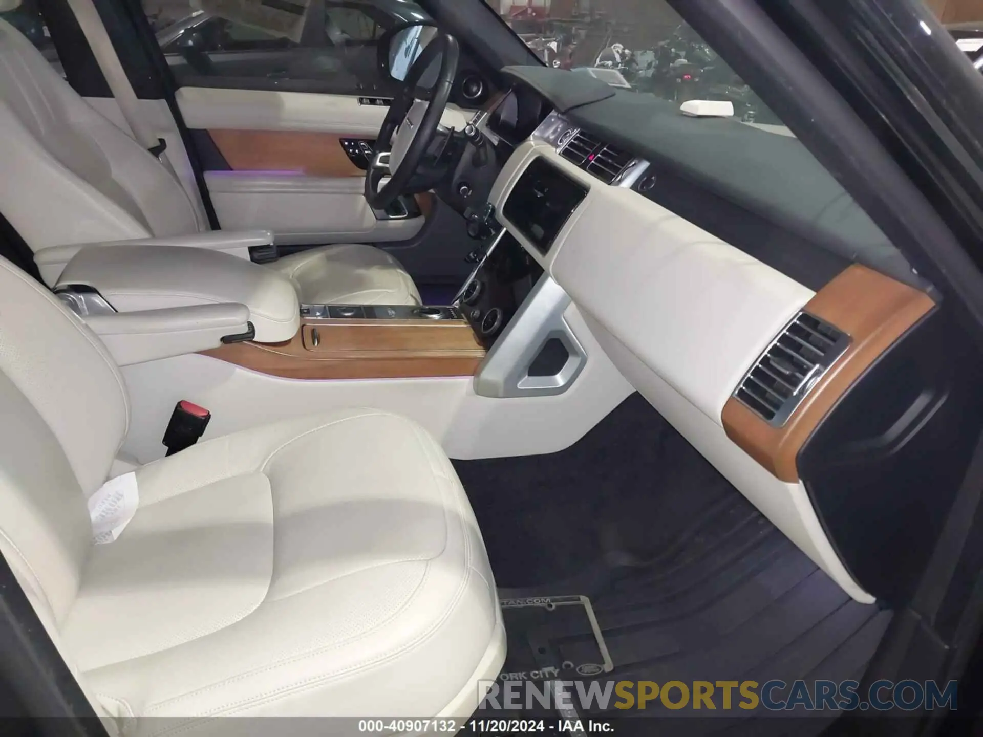 5 fotografías del automóvil dañado SALGS2RUXNA472226 LAND ROVER RANGE ROVER 2022