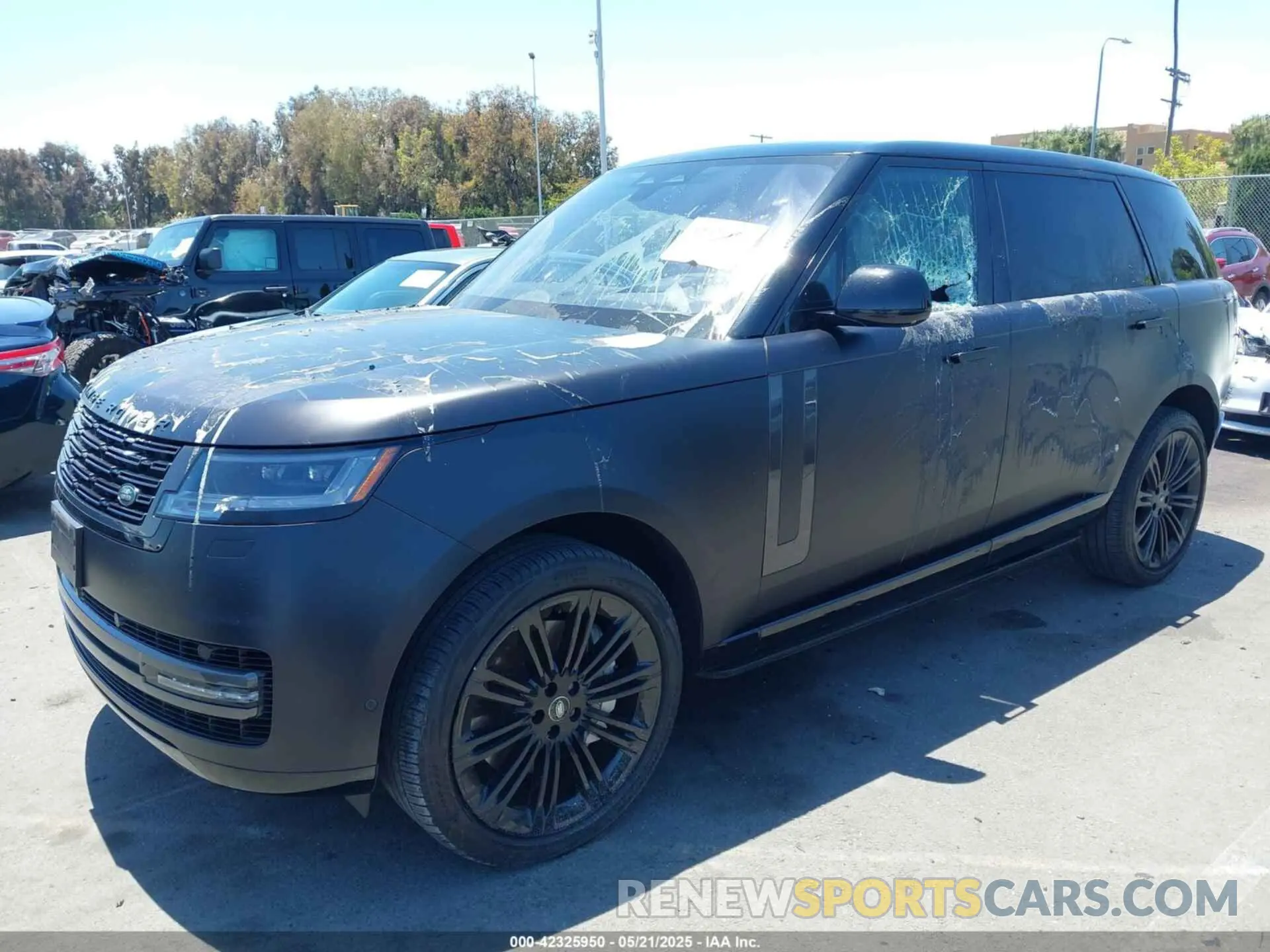 2 fotografías del automóvil dañado SALKPBE7XPA021523 LAND ROVER RANGE ROVER 2023