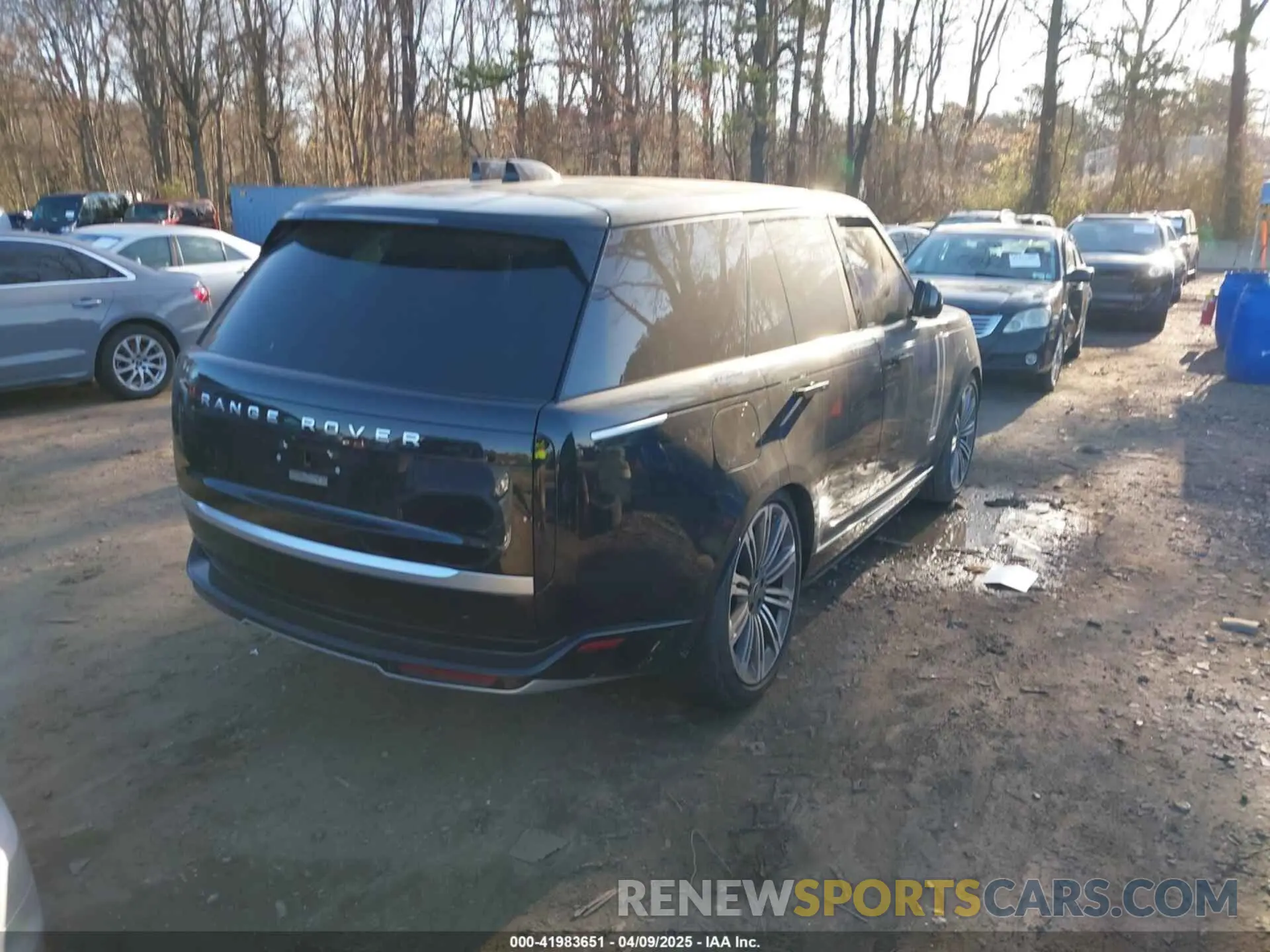 4 fotografías del automóvil dañado SALK19E95RA219800 LAND ROVER RANGE ROVER 2024