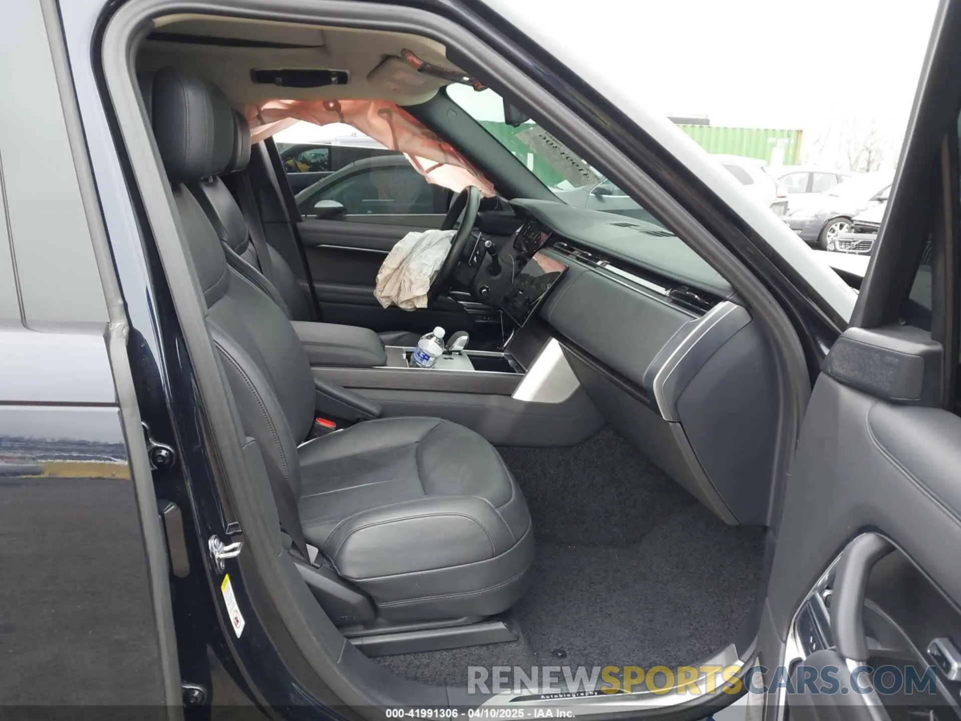 5 fotografías del automóvil dañado SALK19F47RA097072 LAND ROVER RANGE ROVER 2024