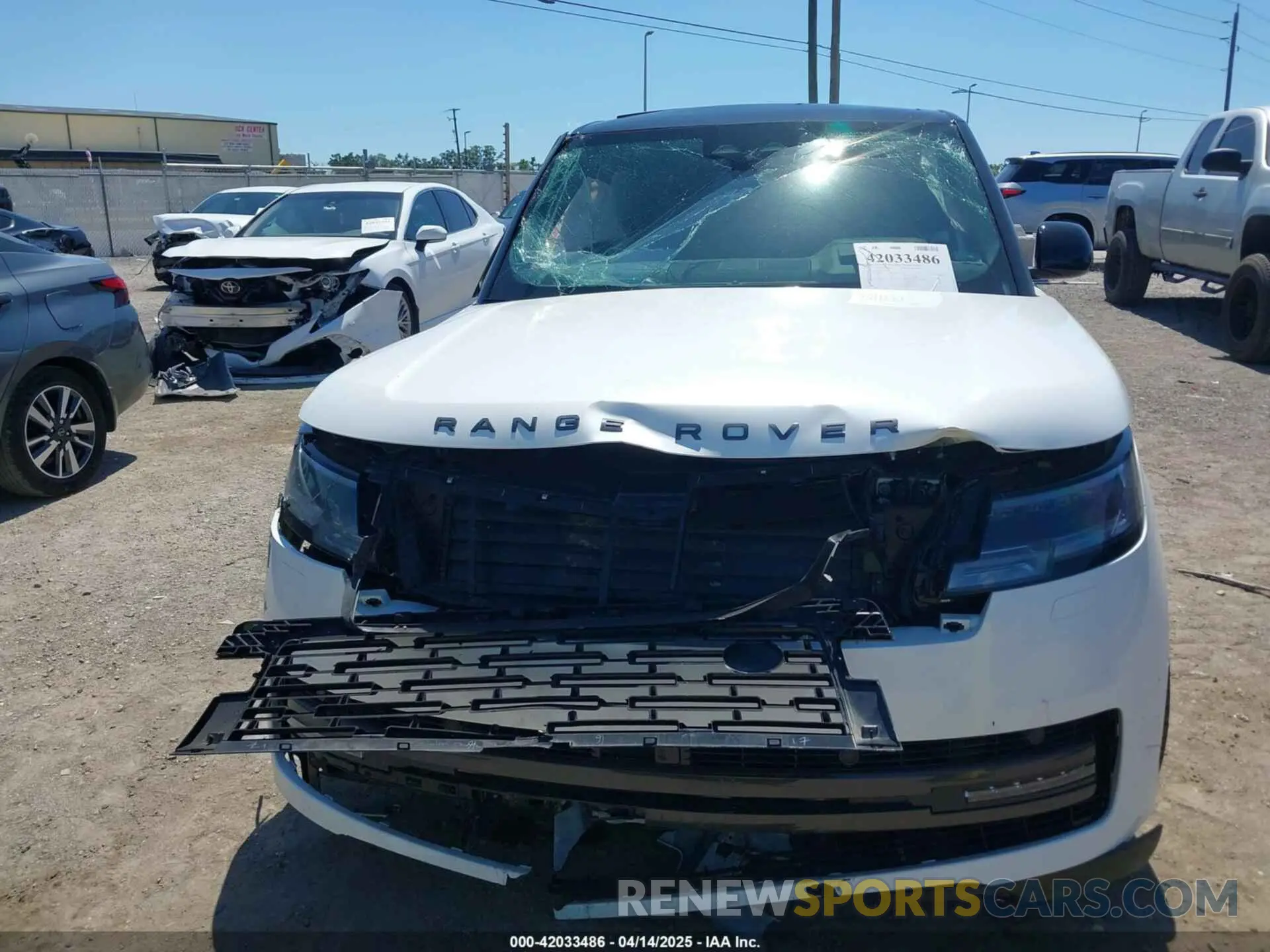 12 fotografías del automóvil dañado SALK1BE92RA209166 LAND ROVER RANGE ROVER 2024