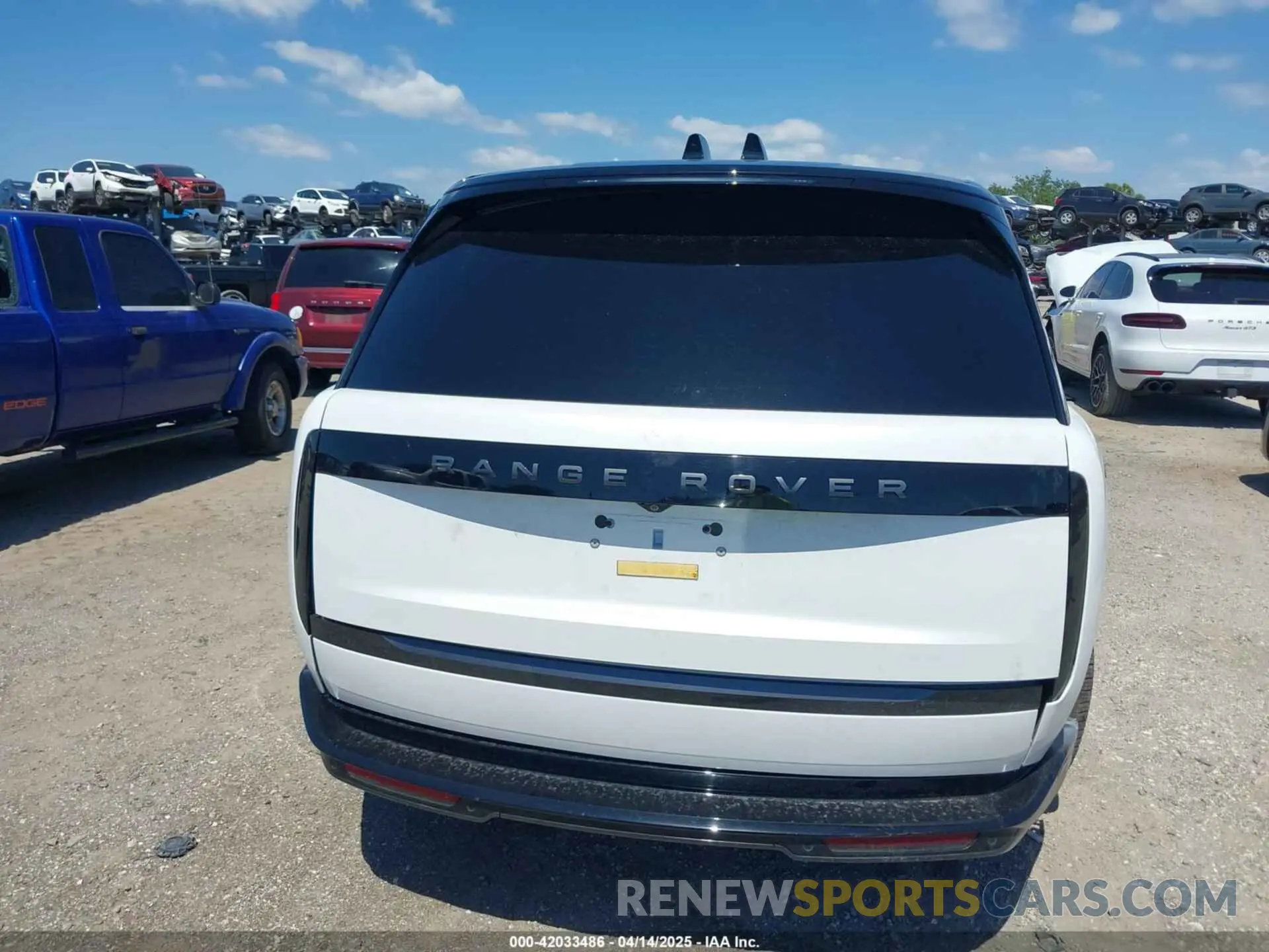 16 fotografías del automóvil dañado SALK1BE92RA209166 LAND ROVER RANGE ROVER 2024