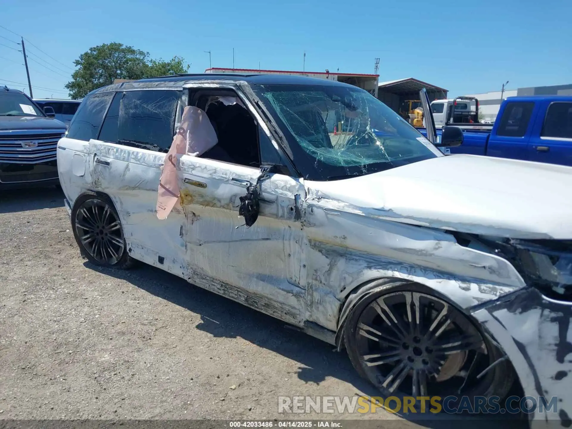 6 fotografías del automóvil dañado SALK1BE92RA209166 LAND ROVER RANGE ROVER 2024
