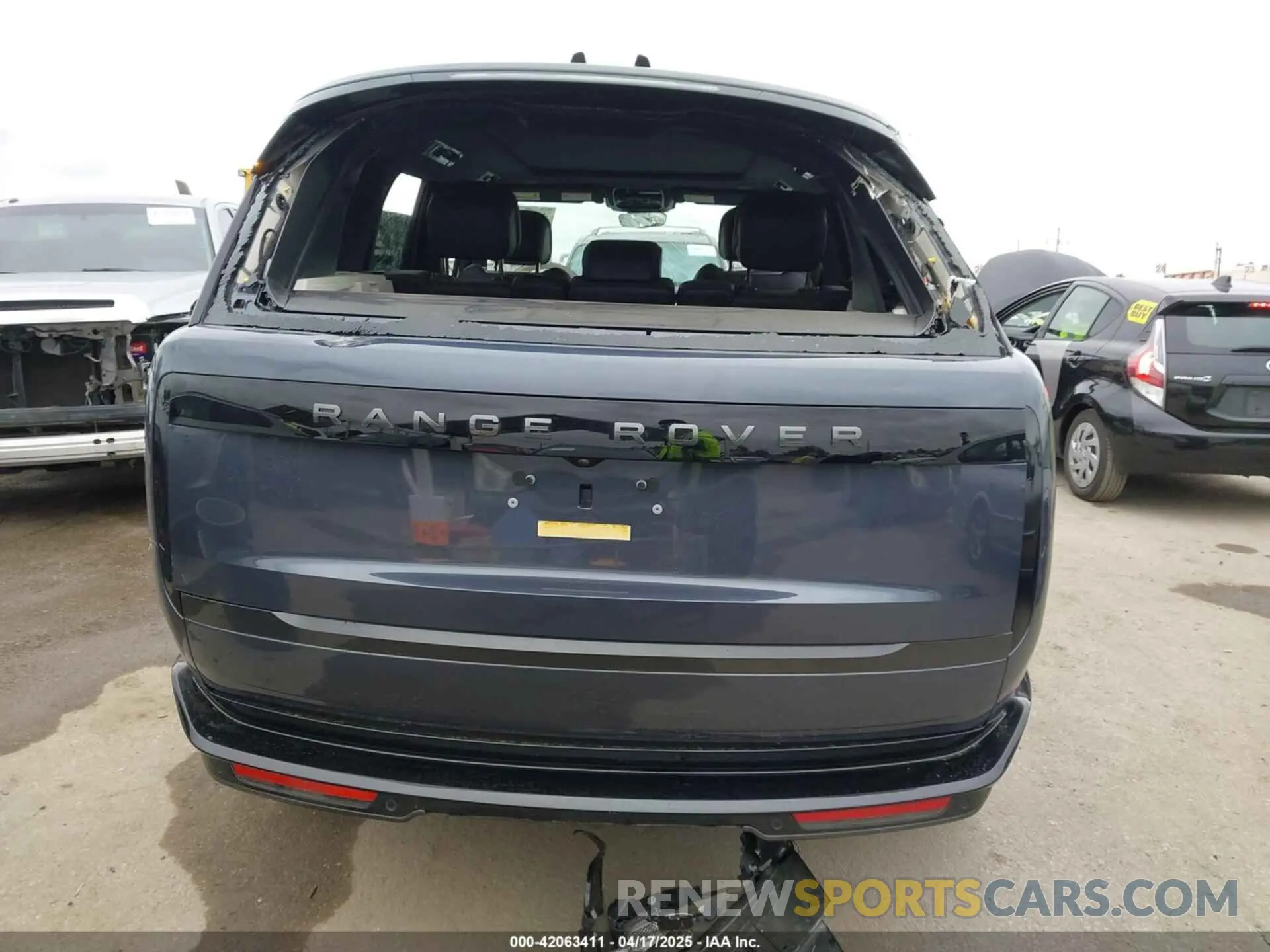15 fotografías del automóvil dañado SALKP9E96RA240556 LAND ROVER RANGE ROVER 2024