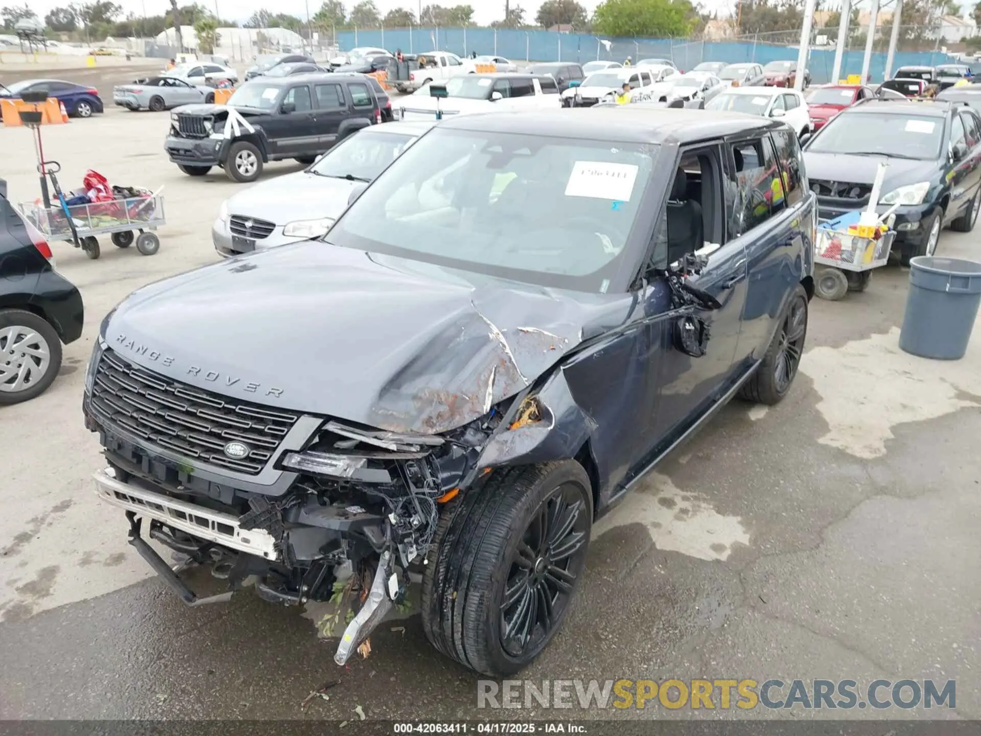 6 fotografías del automóvil dañado SALKP9E96RA240556 LAND ROVER RANGE ROVER 2024