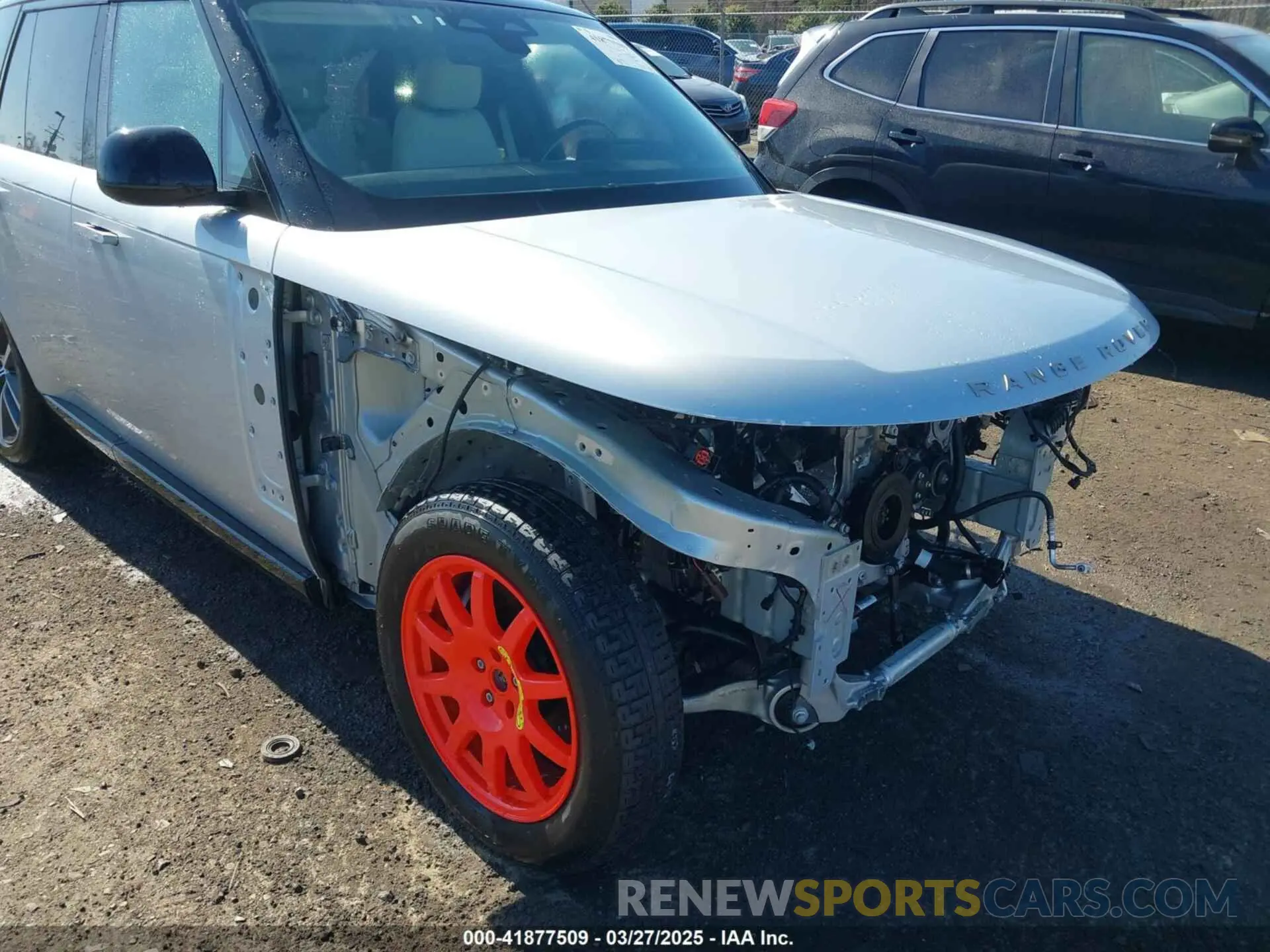 19 fotografías del automóvil dañado SALKP9FU9RA216190 LAND ROVER RANGE ROVER 2024