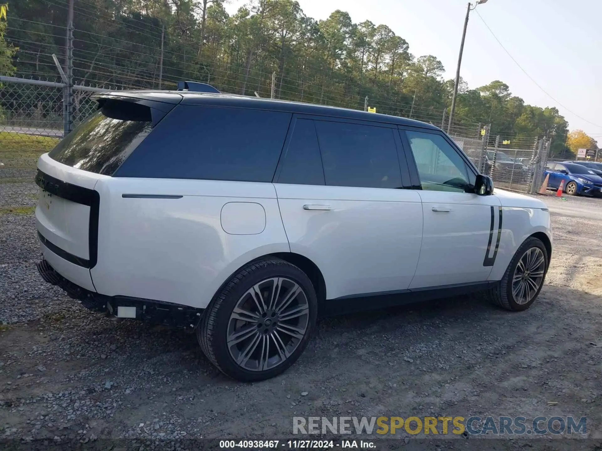 13 fotografías del automóvil dañado SALKPBE90RA221654 LAND ROVER RANGE ROVER 2024