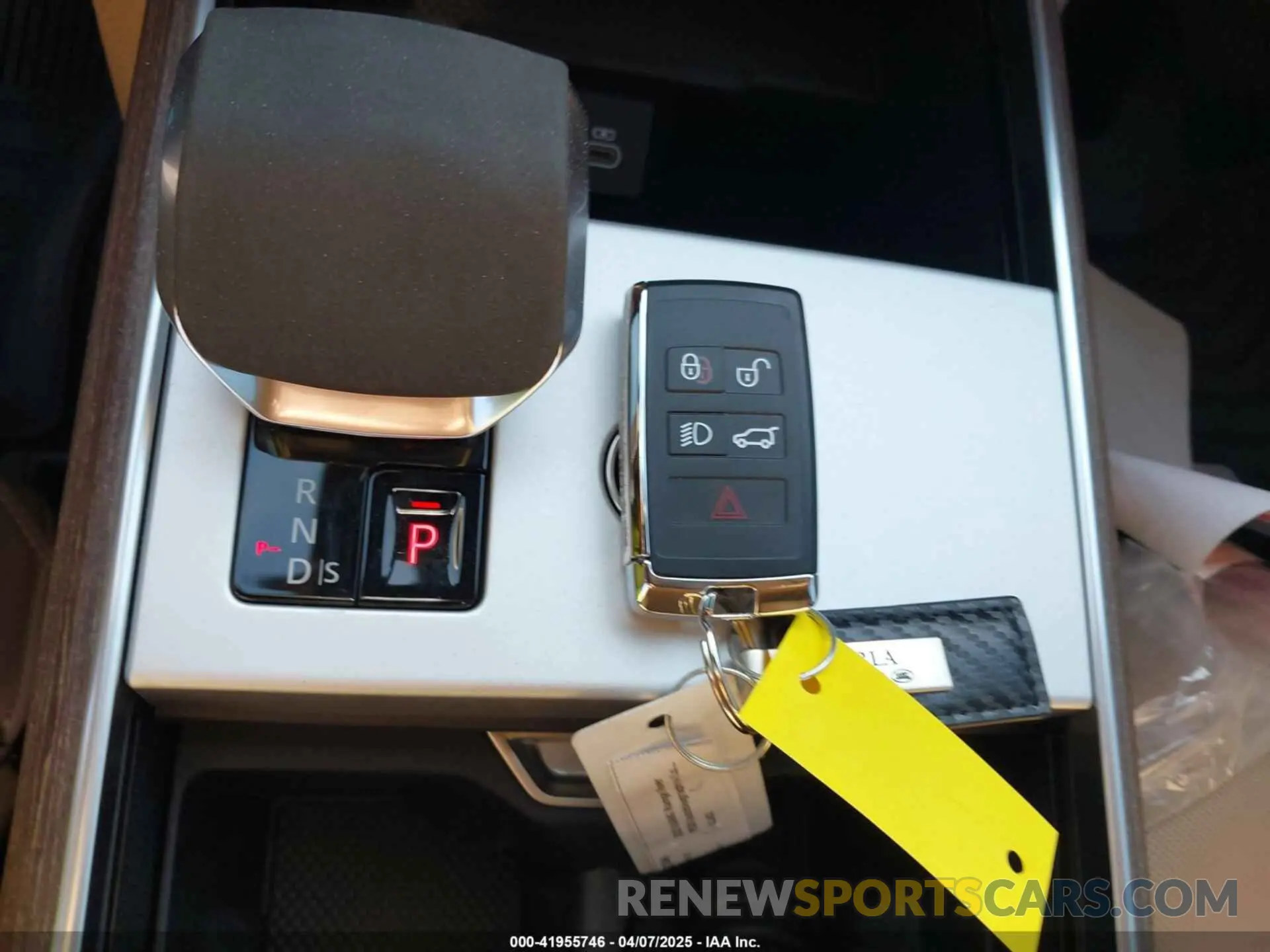11 fotografías del automóvil dañado SALK1BE95SA277242 LAND ROVER RANGE ROVER 2025
