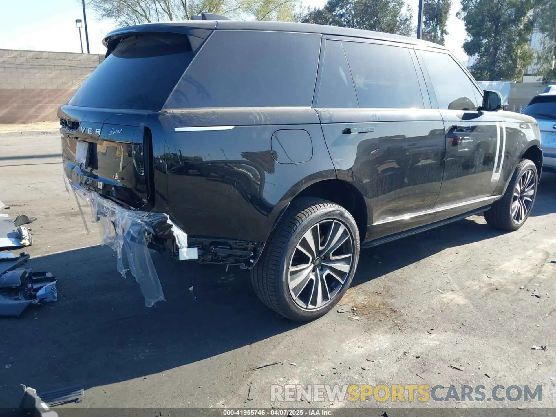 4 fotografías del automóvil dañado SALK1BE95SA277242 LAND ROVER RANGE ROVER 2025