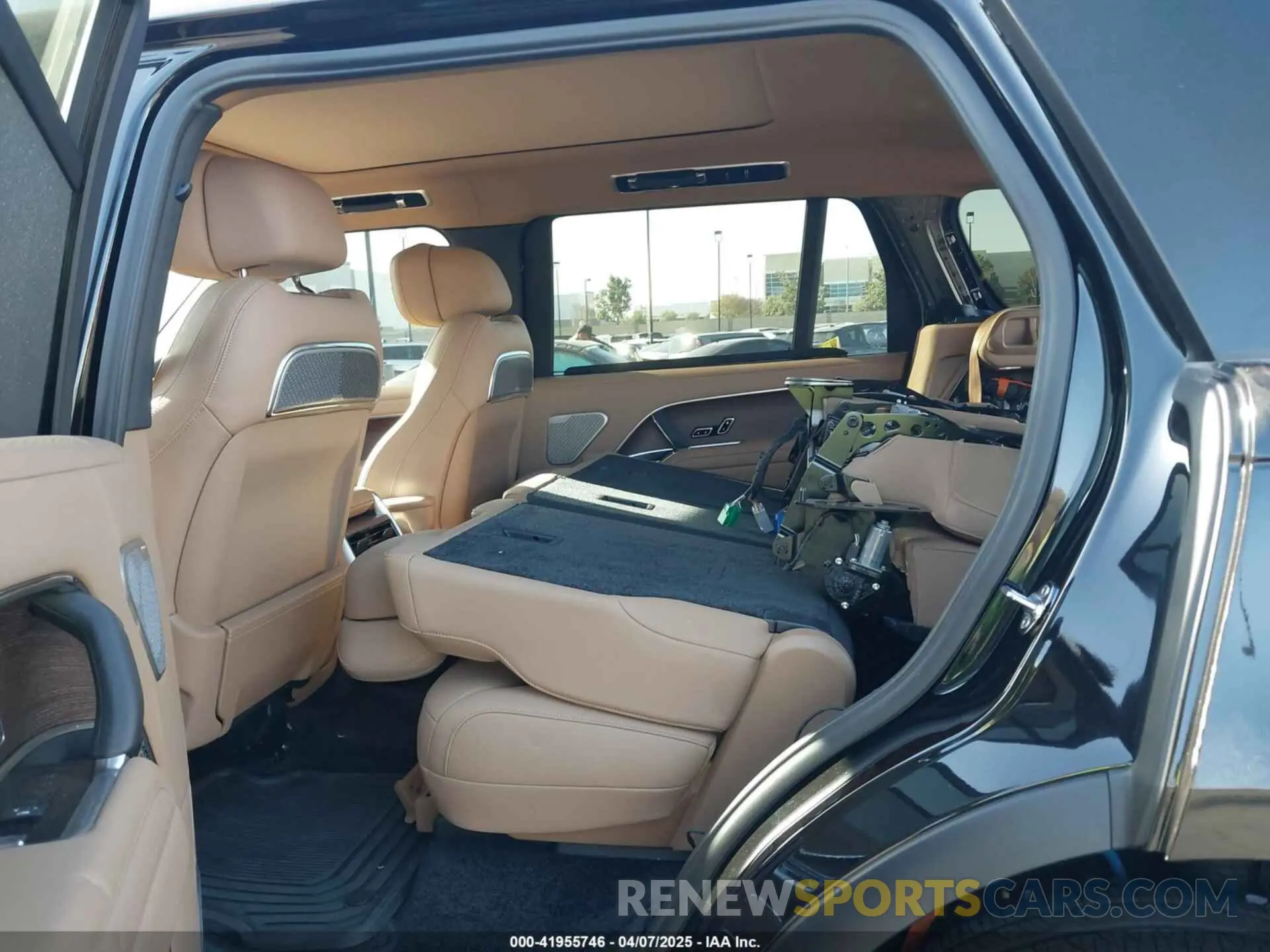 8 fotografías del automóvil dañado SALK1BE95SA277242 LAND ROVER RANGE ROVER 2025