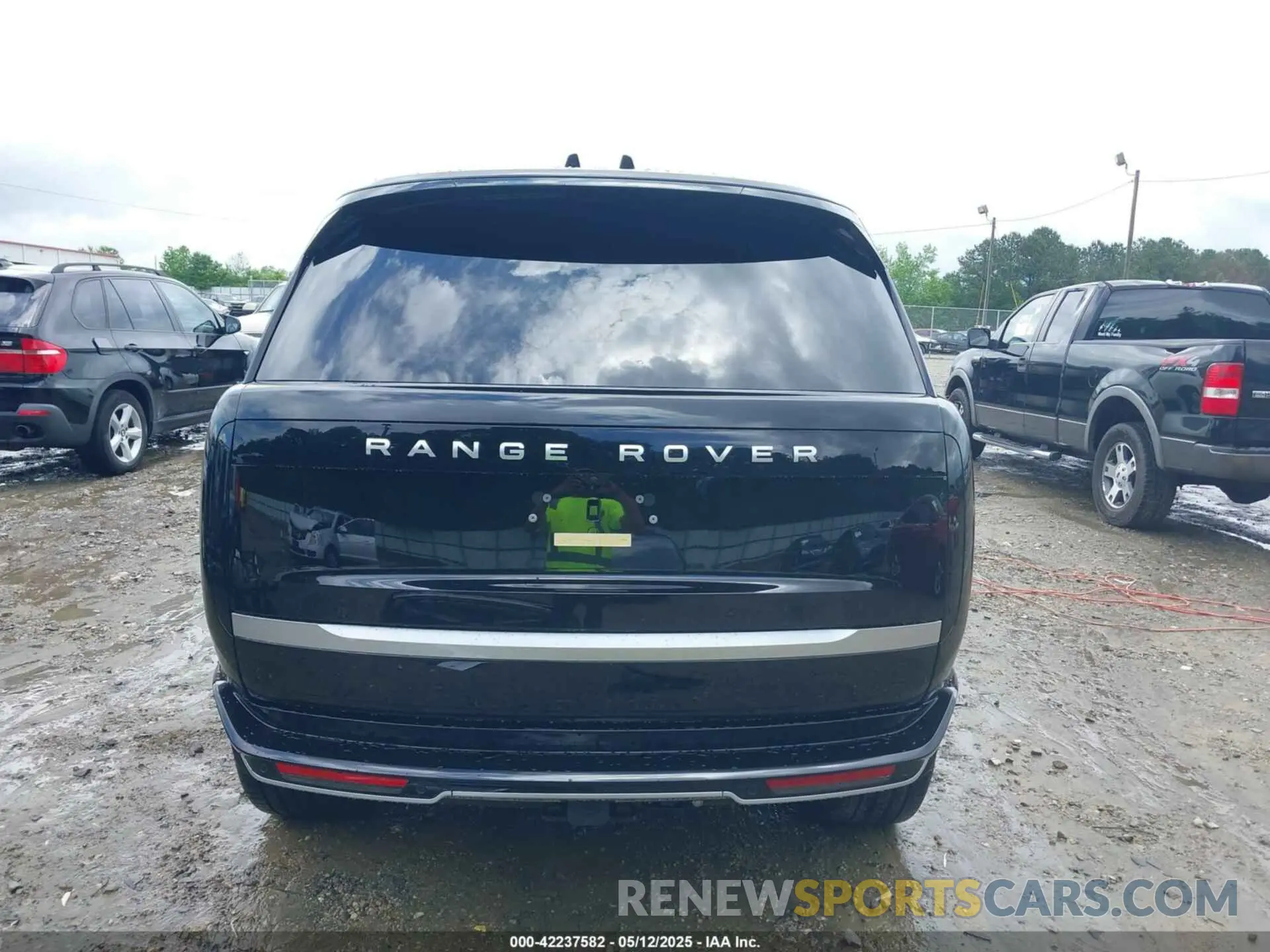 16 fotografías del automóvil dañado SALK1BE97SA293734 LAND ROVER RANGE ROVER 2025
