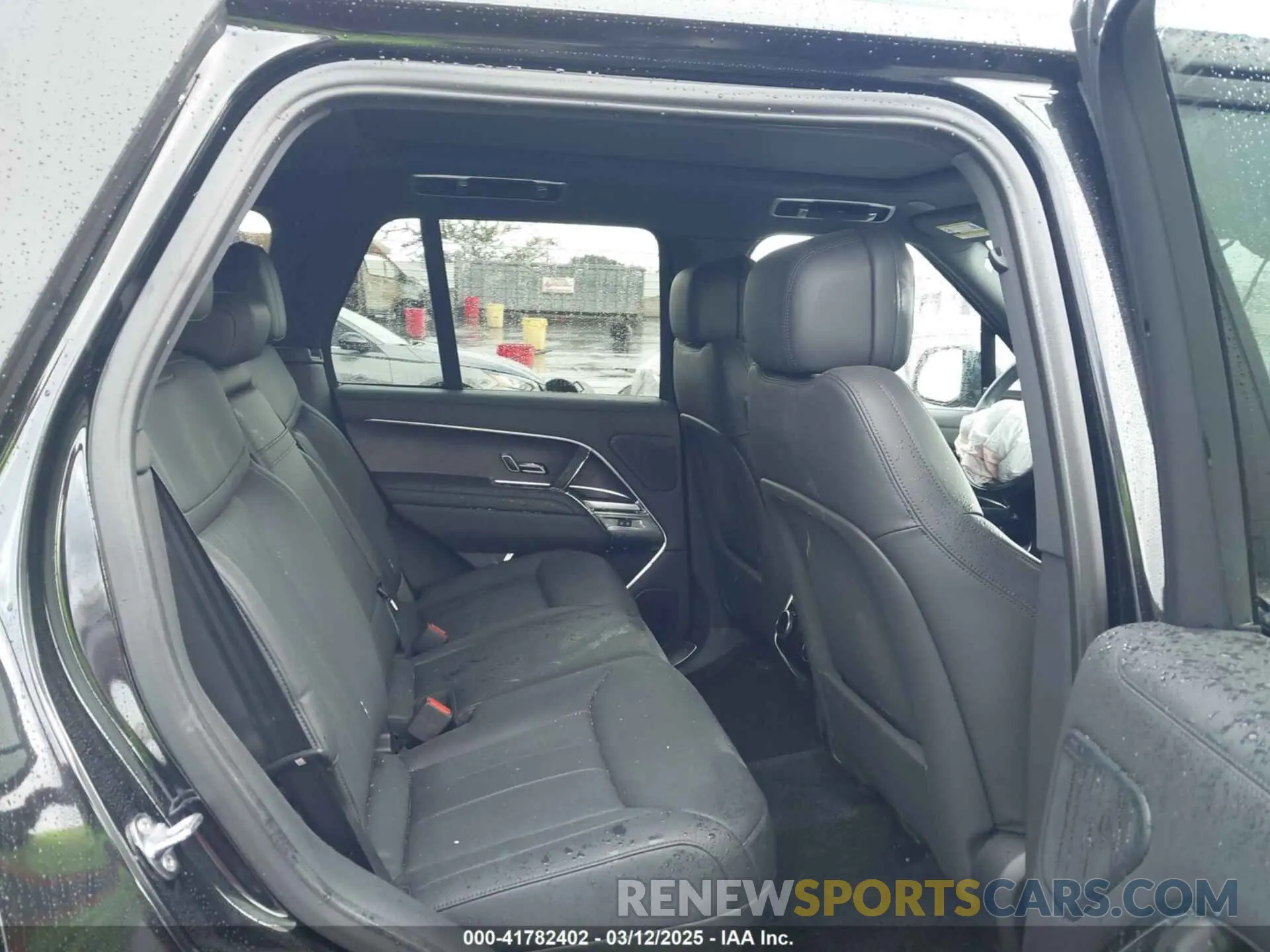 8 fotografías del automóvil dañado SALKP9E90SA258525 LAND ROVER RANGE ROVER 2025