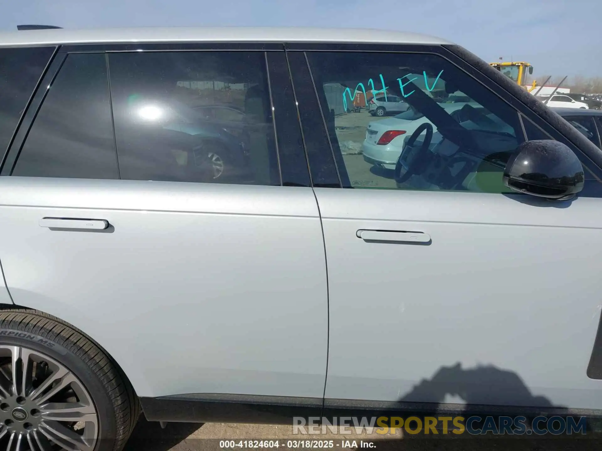 13 fotografías del automóvil dañado SALKP9E92SA276184 LAND ROVER RANGE ROVER 2025