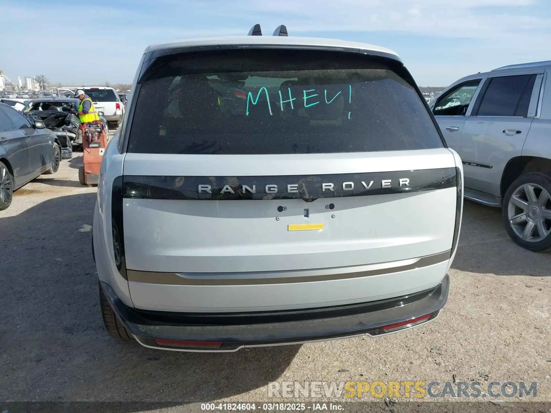 16 fotografías del automóvil dañado SALKP9E92SA276184 LAND ROVER RANGE ROVER 2025